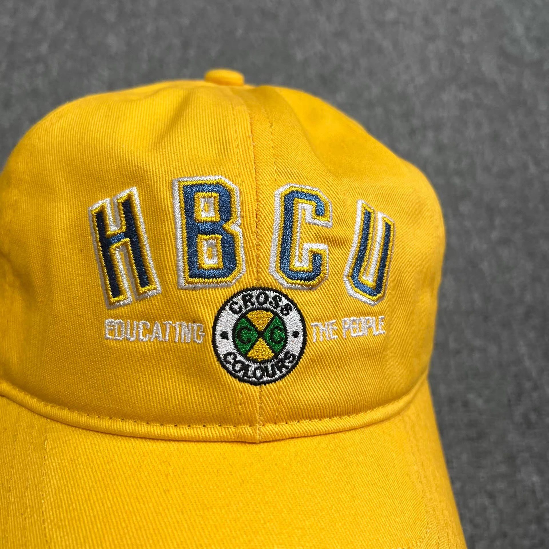 Cross Colours Cross Colours embroidered curved brim baseball cap Q7 Size ONE SIZE - 2 Thumbnail