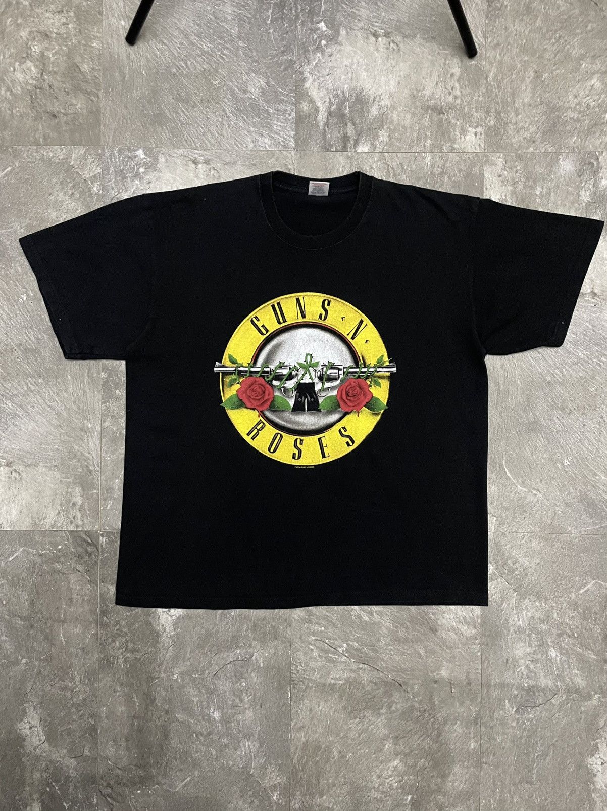 Band Tees Guns N Roses Vintage 2004 T Shirt Size US XL / EU 56 / 4 - 1 Thumbnail