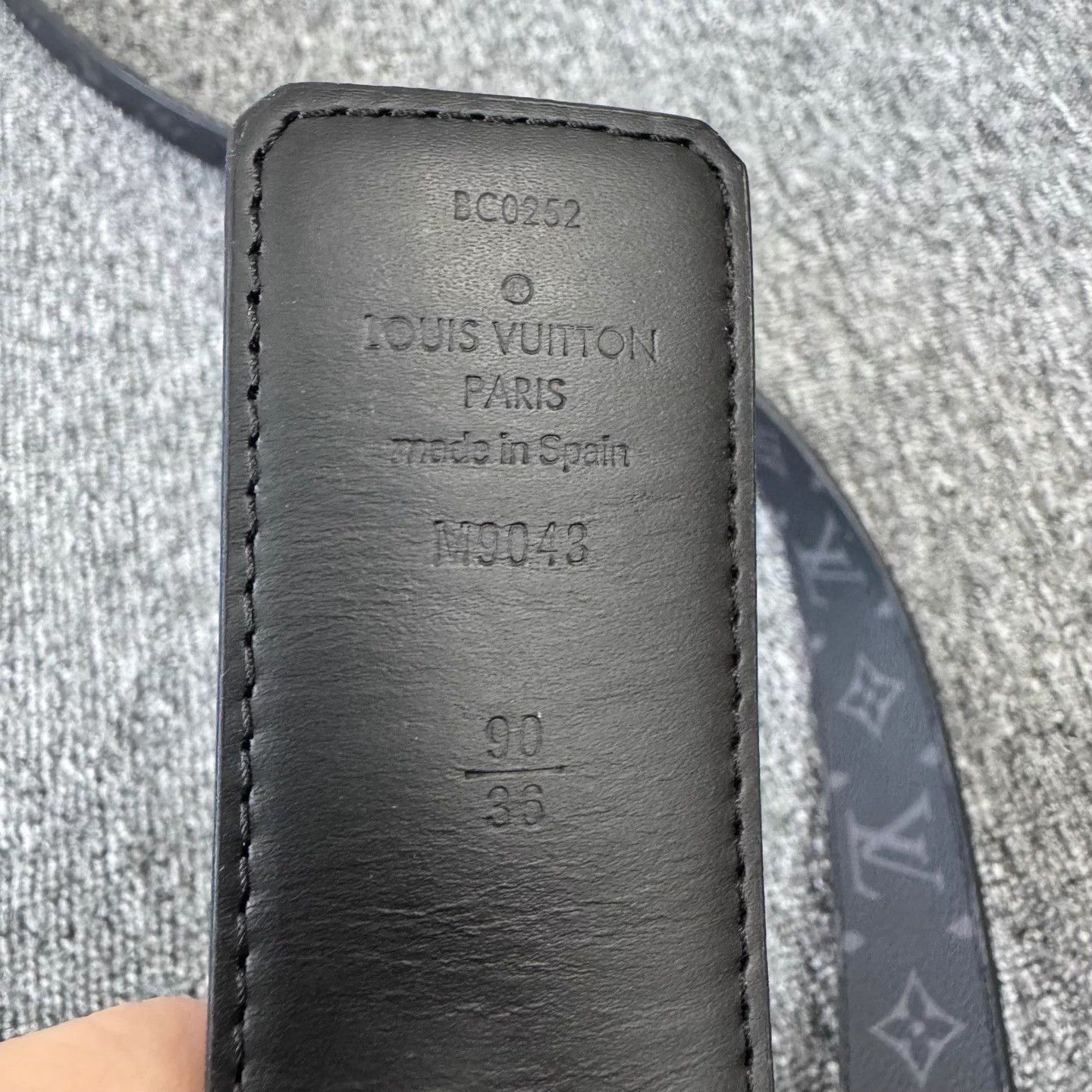 Louis Vuitton LV Monogram Silver Buckle Belt 99 New 36 Size ONE SIZE - 7 Thumbnail
