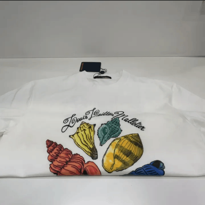 Louis Vuitton Louis Vuitton short-sleeve T-shirt S0 EU Size US S / EU 44-46 / 1 - 6 Thumbnail