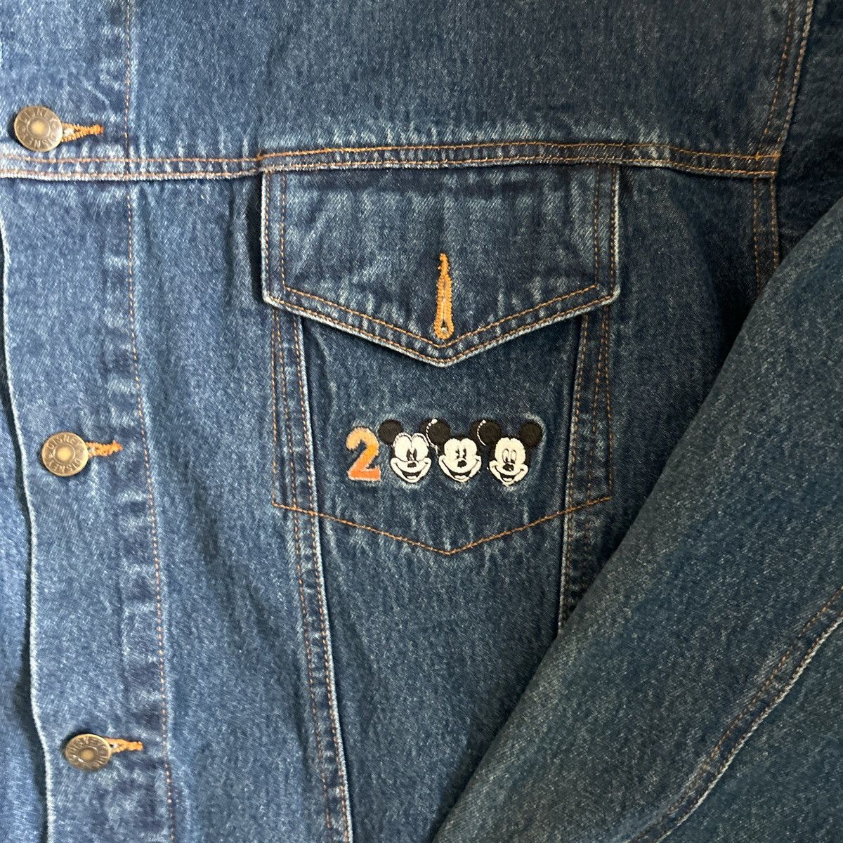Disney 2000 vintage disney jean jacket Size US XL / EU 56 / 4 - 4 Thumbnail