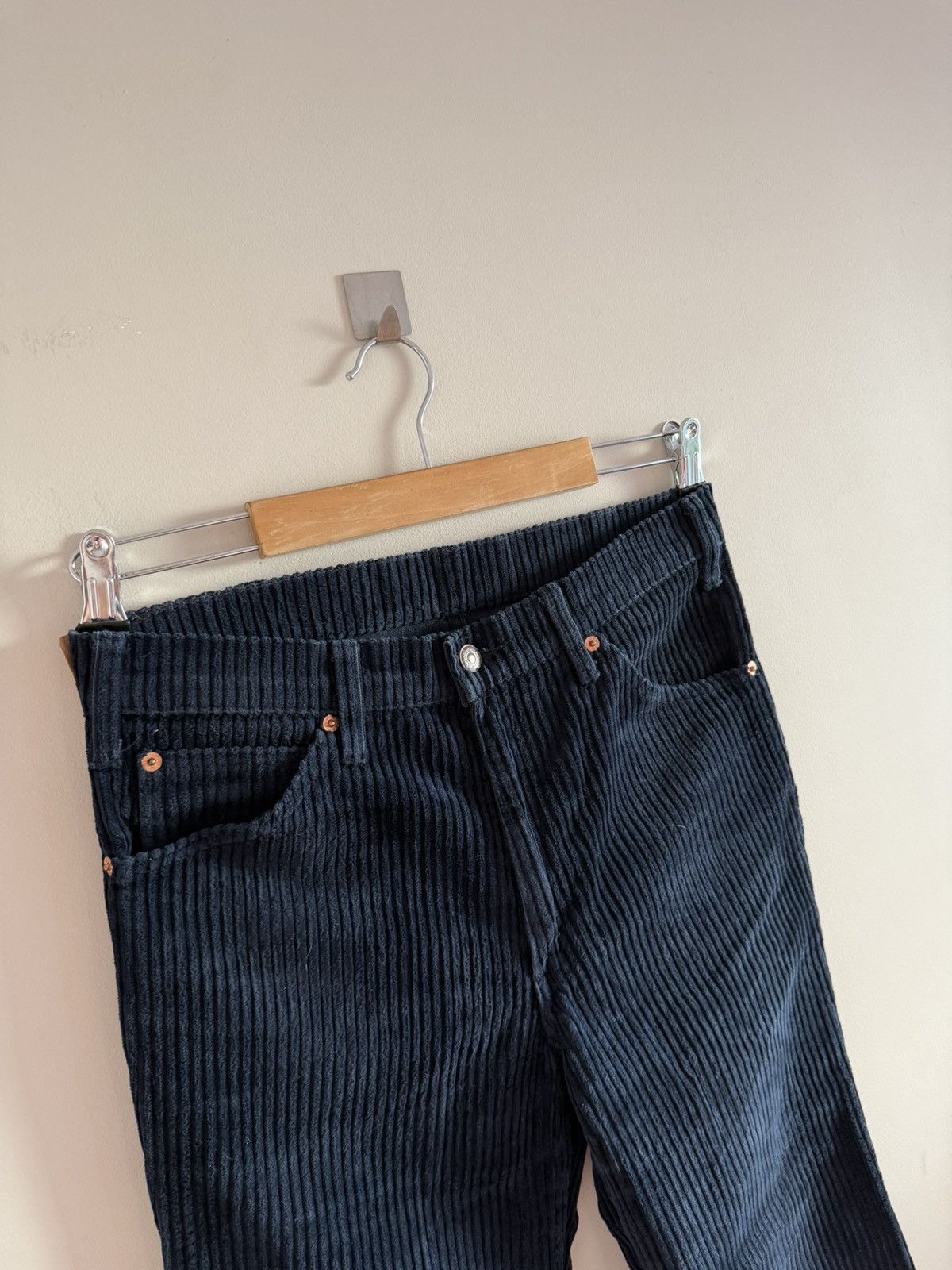 Levi's Levi’s White Tab 70’s Black Corduroy Pants Size US 31 - 6 Thumbnail