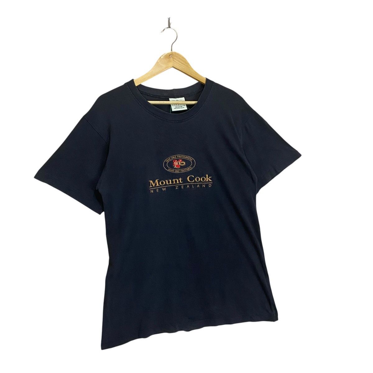 Other Vintage 90s Mount Cook New Zealand Big Logo Tee Size US M / EU 48-50 / 2 - 2 Thumbnail