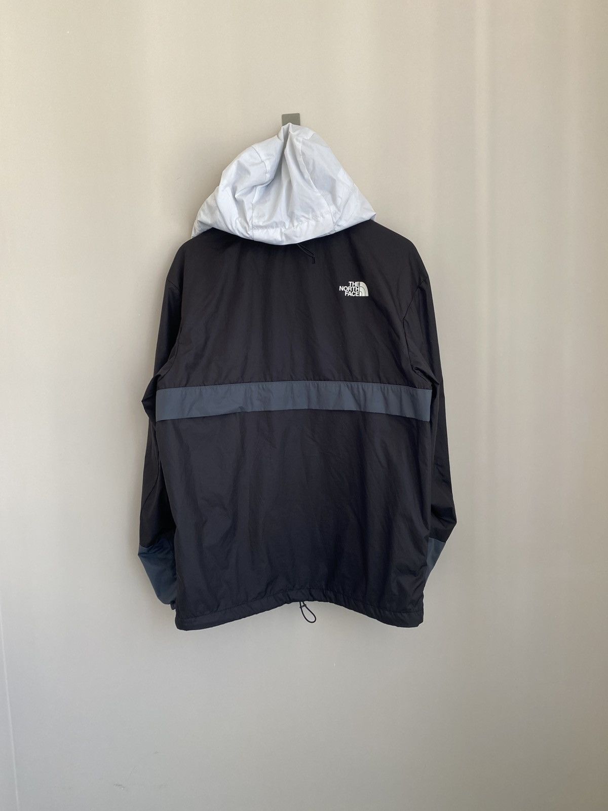 The North Face The North Face Men's Flyweight Anorak Size US M / EU 48-50 / 2 - 9 Thumbnail