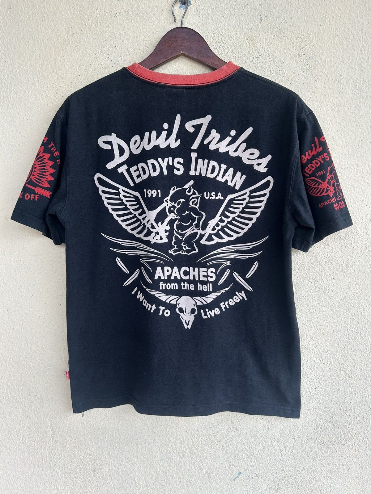 Indian Motorcycle × Tedman Devil’s Chief Apaches From The Hell Tshirt Size US XS / EU 42 / 0 - 2 Thumbnail
