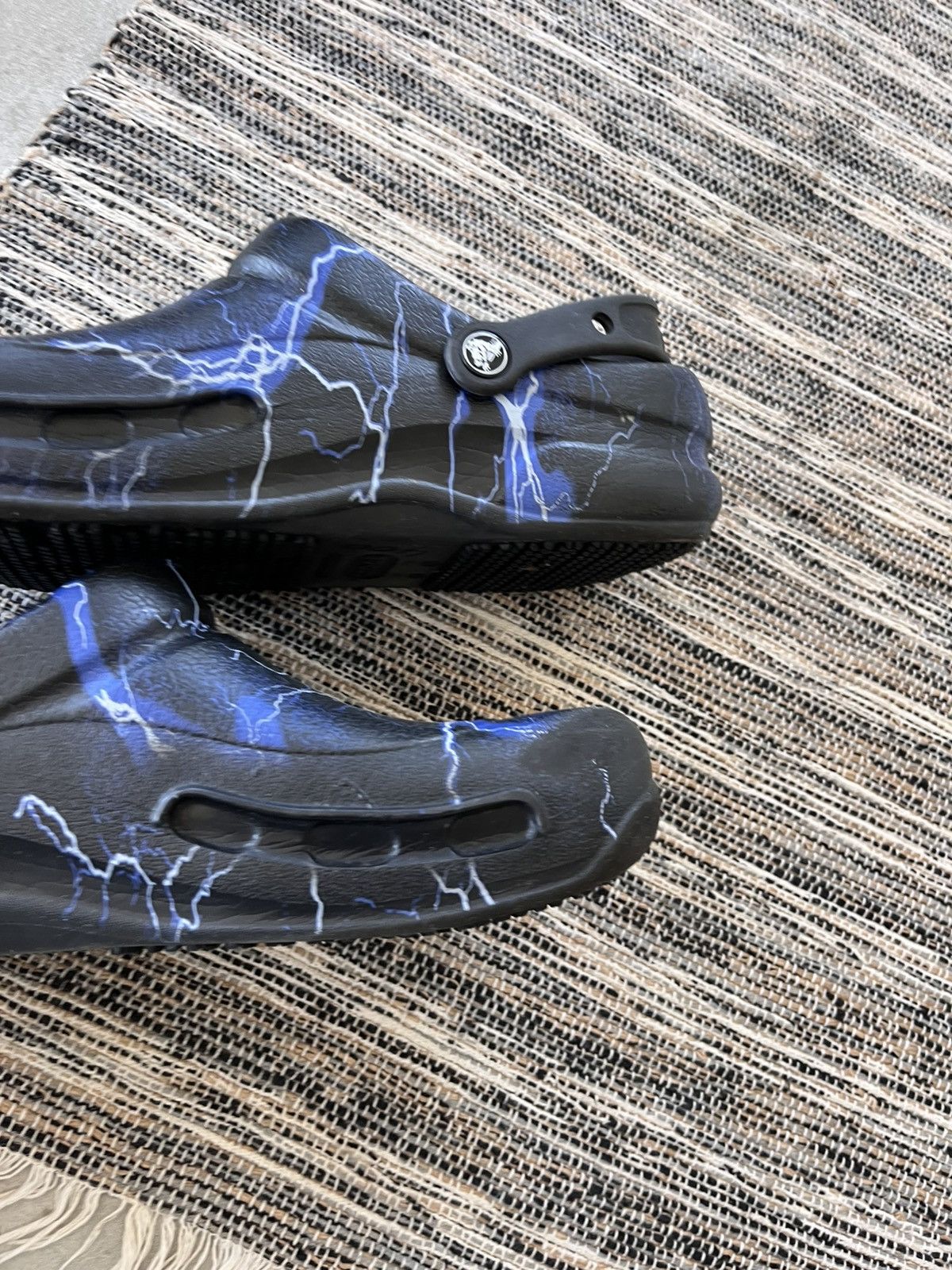 Crocs Vintage Crocs Bistro Clog Black Lightning Bolts Y2K Size US 10 / EU 43 - 9 Thumbnail