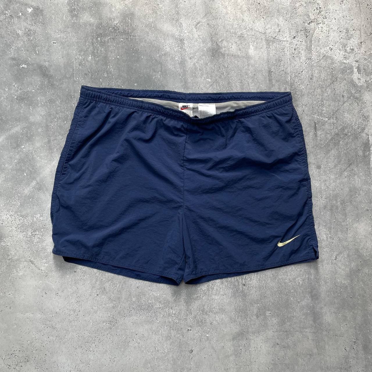 Other Vintage 90s Nike Athletic 4 Inch Shorts Blue Size US 36 / EU 52 - 1 Thumbnail