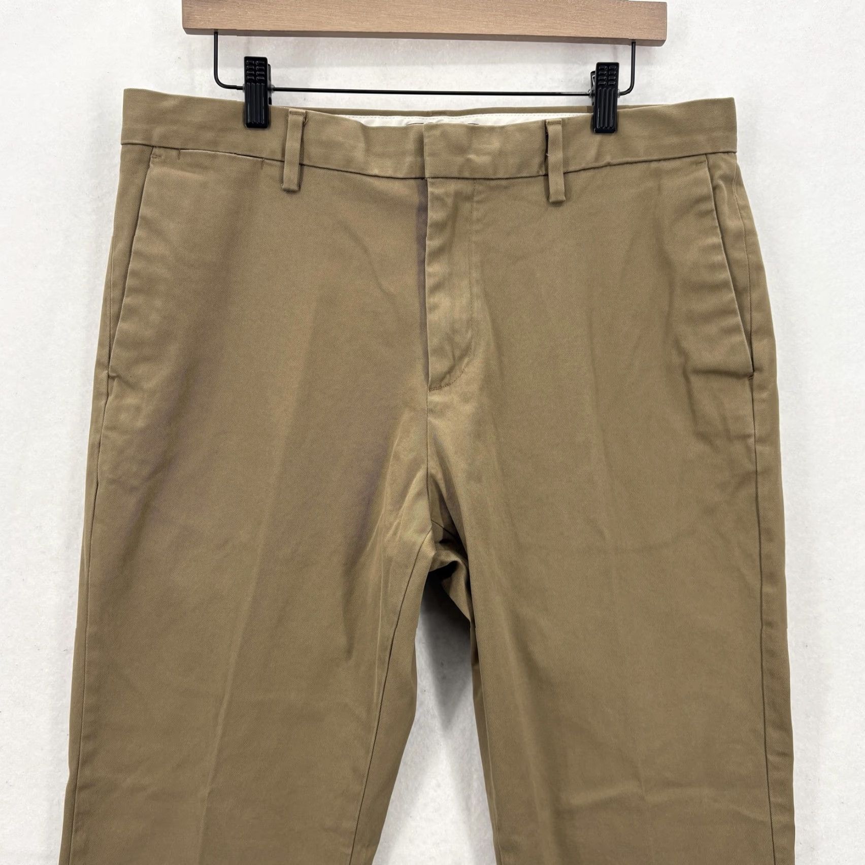 Banana Republic Banana Republic Pants Mens 35x30 Khaki Rapid Movement Aiden Chino Stretch Work Slim Flat Front Pockets Water Resistant Beige 90% Cotton 2% Spandex Size US 35 - 2 Thumbnail