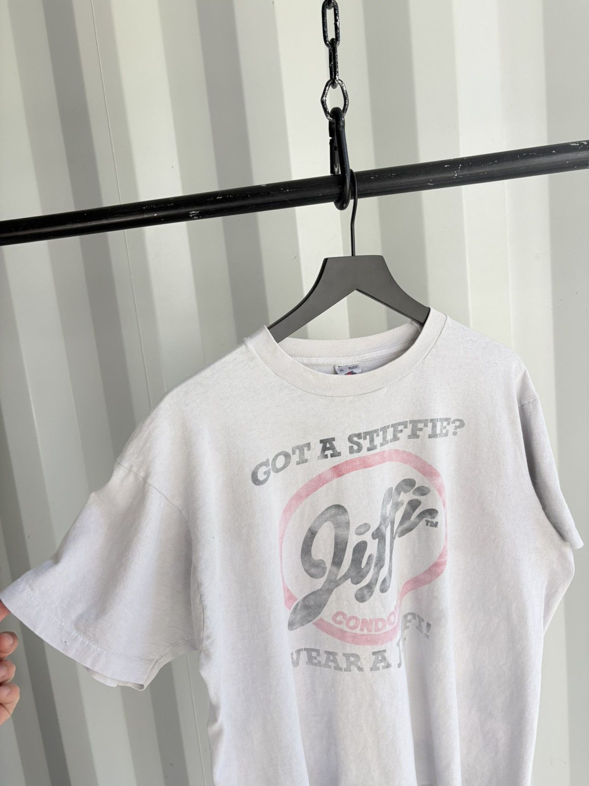 Vintage Wear A Jiffi Thrashed Faded Distressed Shirt GRUNGE Band Size US XL / EU 56 / 4 - 4 Thumbnail