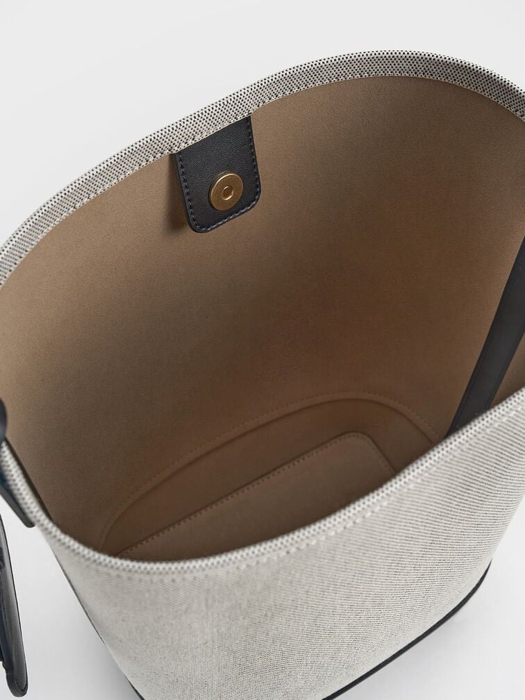 Other Enola Canvas Elongated Bucket Bag - Black Size ONE SIZE - 4 Thumbnail