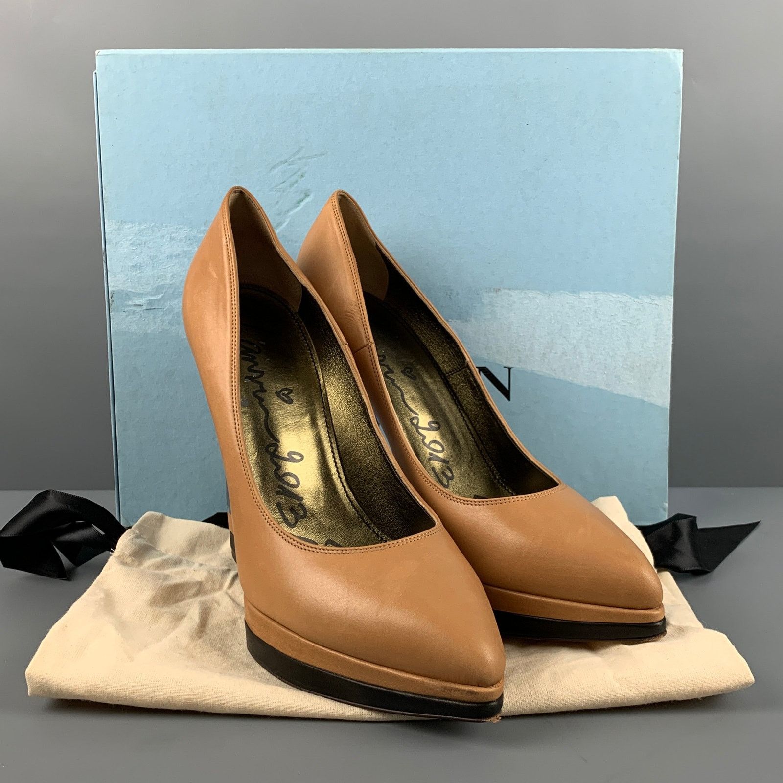 Lanvin LANVIN Size 9.5 Beige Clear Leather Wedge Pumps Size US 9.5 / IT 39.5 - 9 Thumbnail