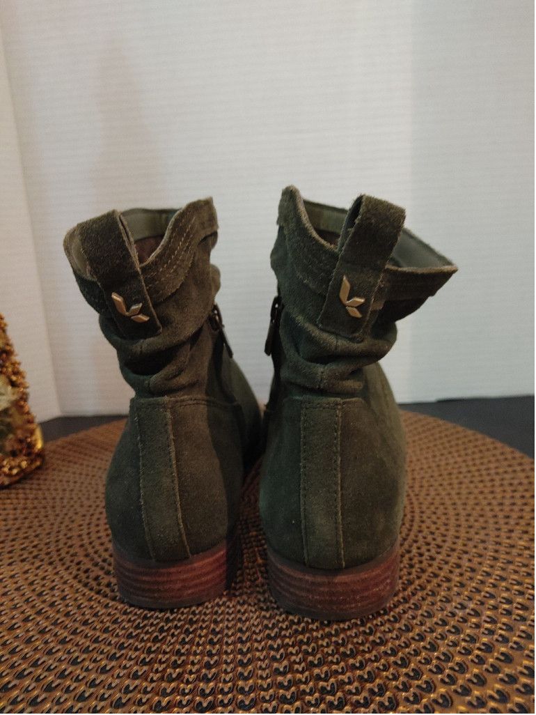 Koolaburra Koolaburra Suede Boots by UGG Size 10.5 Size US 11 / IT 41 - 5 Thumbnail