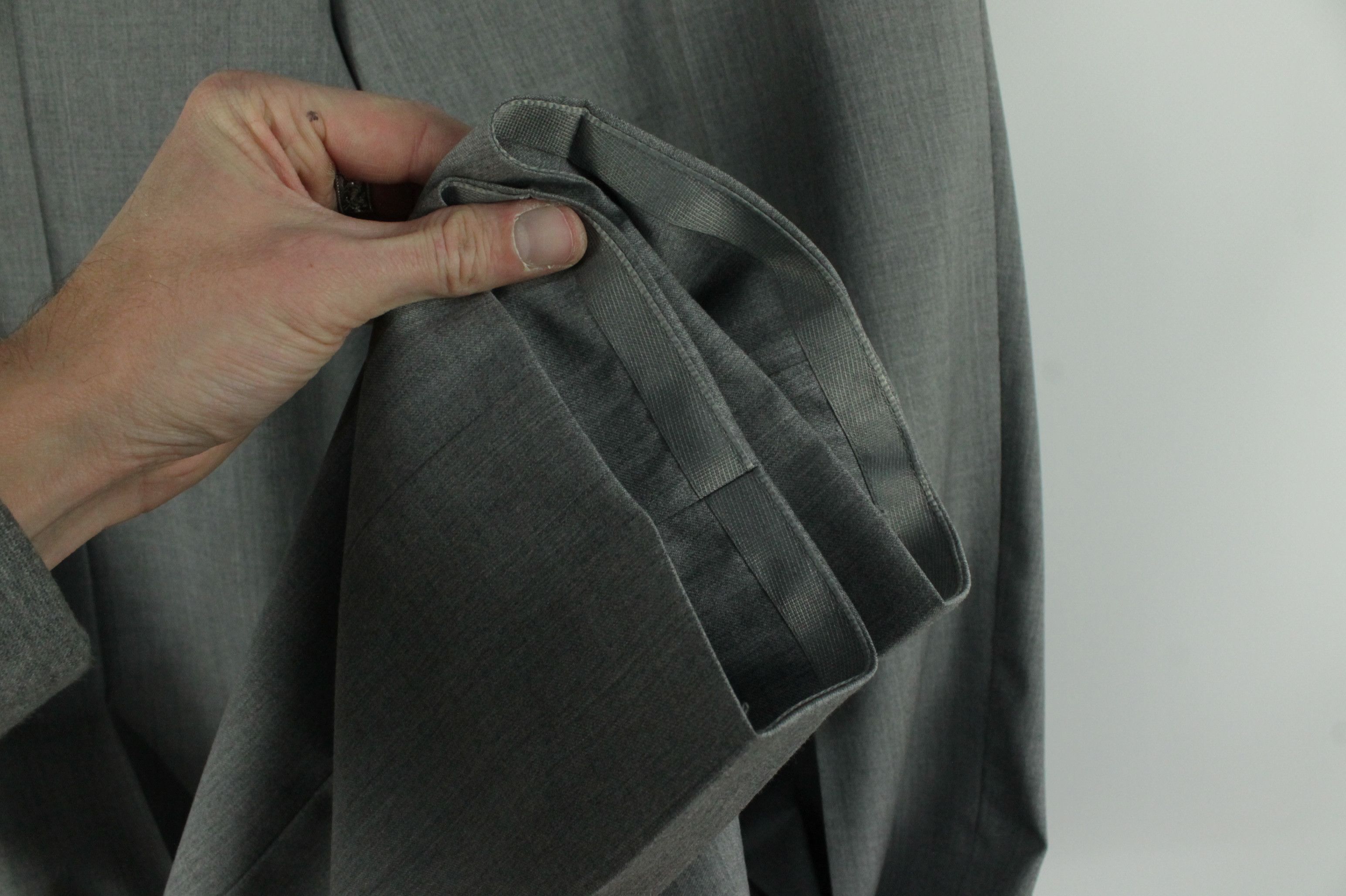 Charles Tyrwhitt Charles Tyrwhitt Gray Reda 110'S Wool Suit Men's Size 42R - 15 Thumbnail