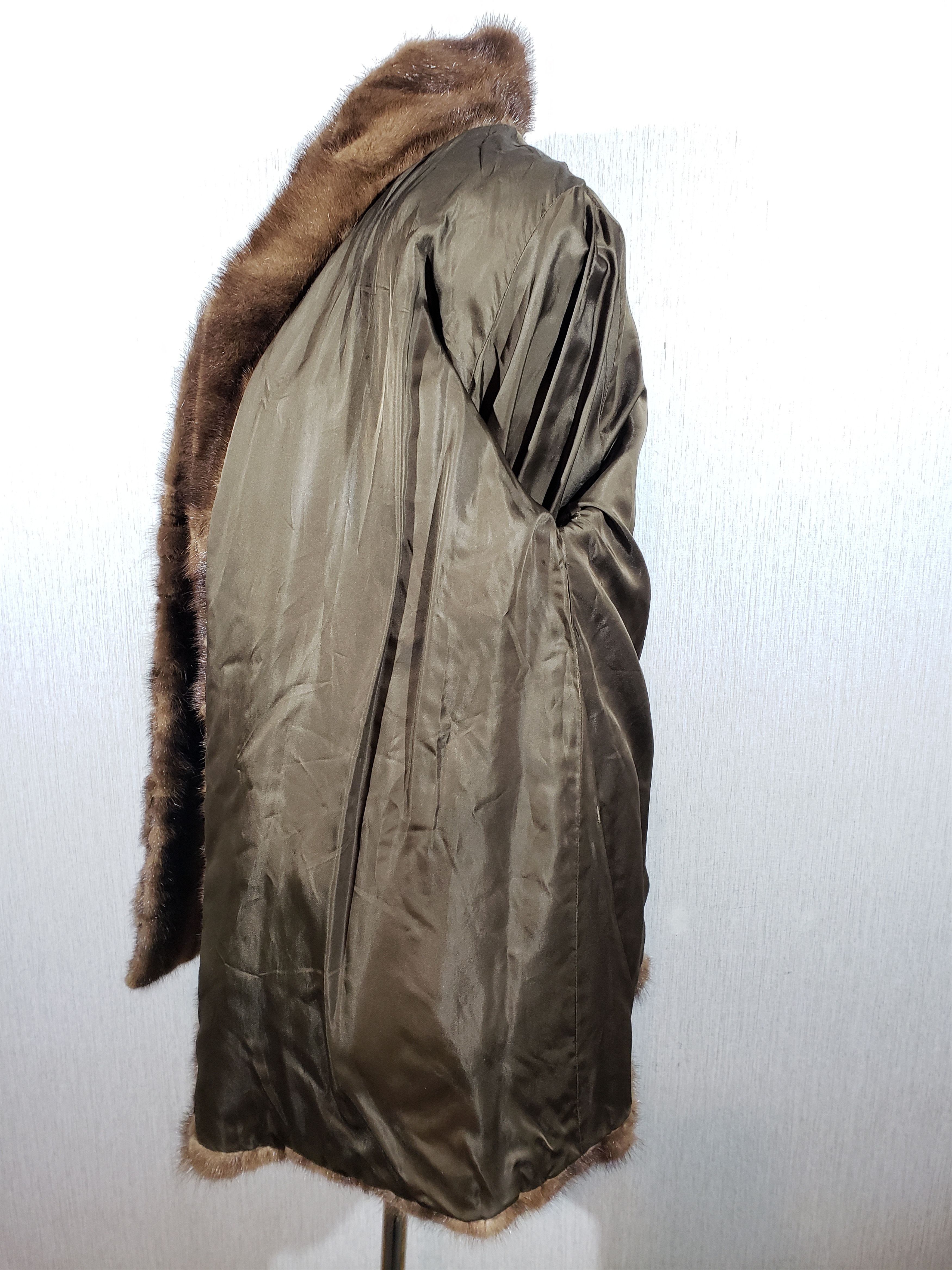 Other Stylish brown women's mink coat. Size XL / US 12-14 / IT 48-50 - 10 Thumbnail