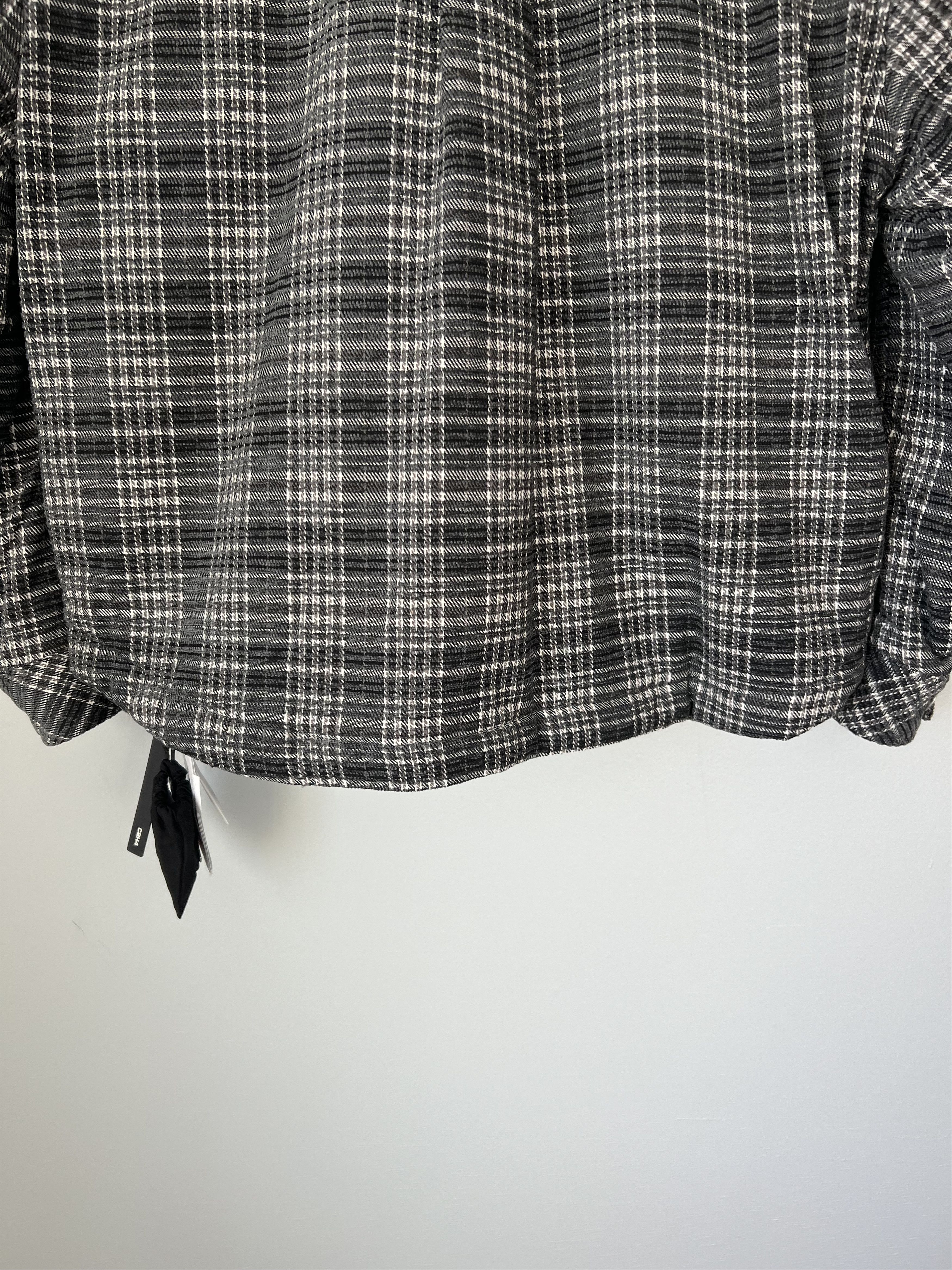 C2H4 C2H4 Gridlines Puffer Shirt in Dark Grey Size US S / EU 44-46 / 1 - 7 Thumbnail