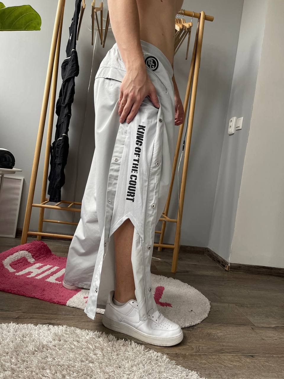 Nike × Streetwear × Vintage vintage croped nike rare 90s big logo sweatpants Size US 34 / EU 50 - 1 Thumbnail