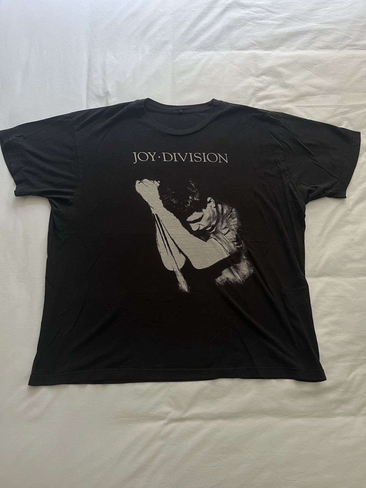 PLEASURES joy division ian curtis Tシャツ① Joy Division Ian Curtis T-Shirt | Rock-n-Roll-Action-Figures
