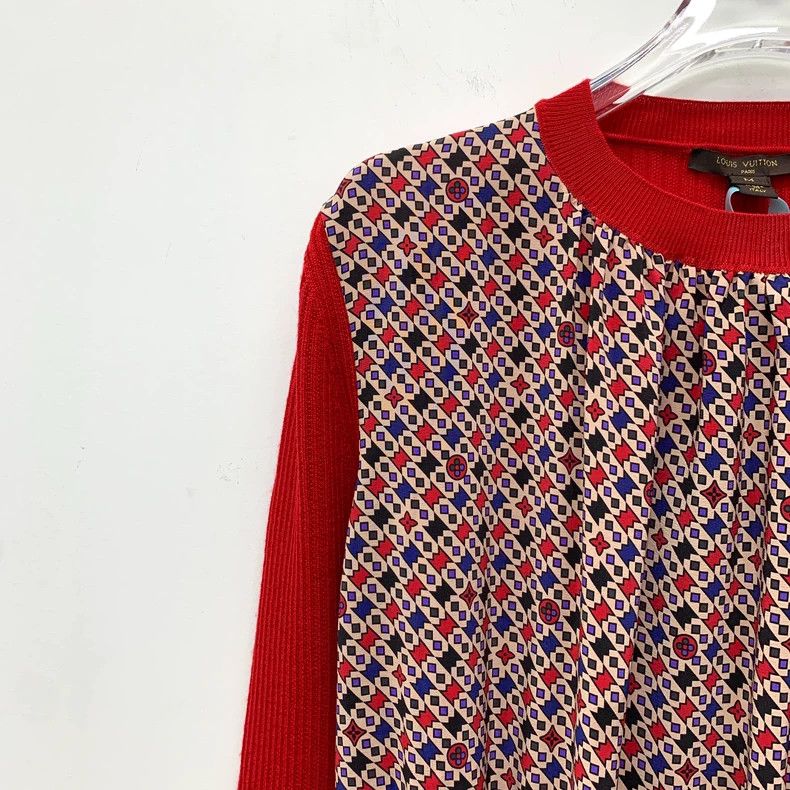 Louis Vuitton Louis Vuitton Red geometric print paneled wool crewneck lo Size M / US 6-8 / IT 42-44 - 3 Thumbnail