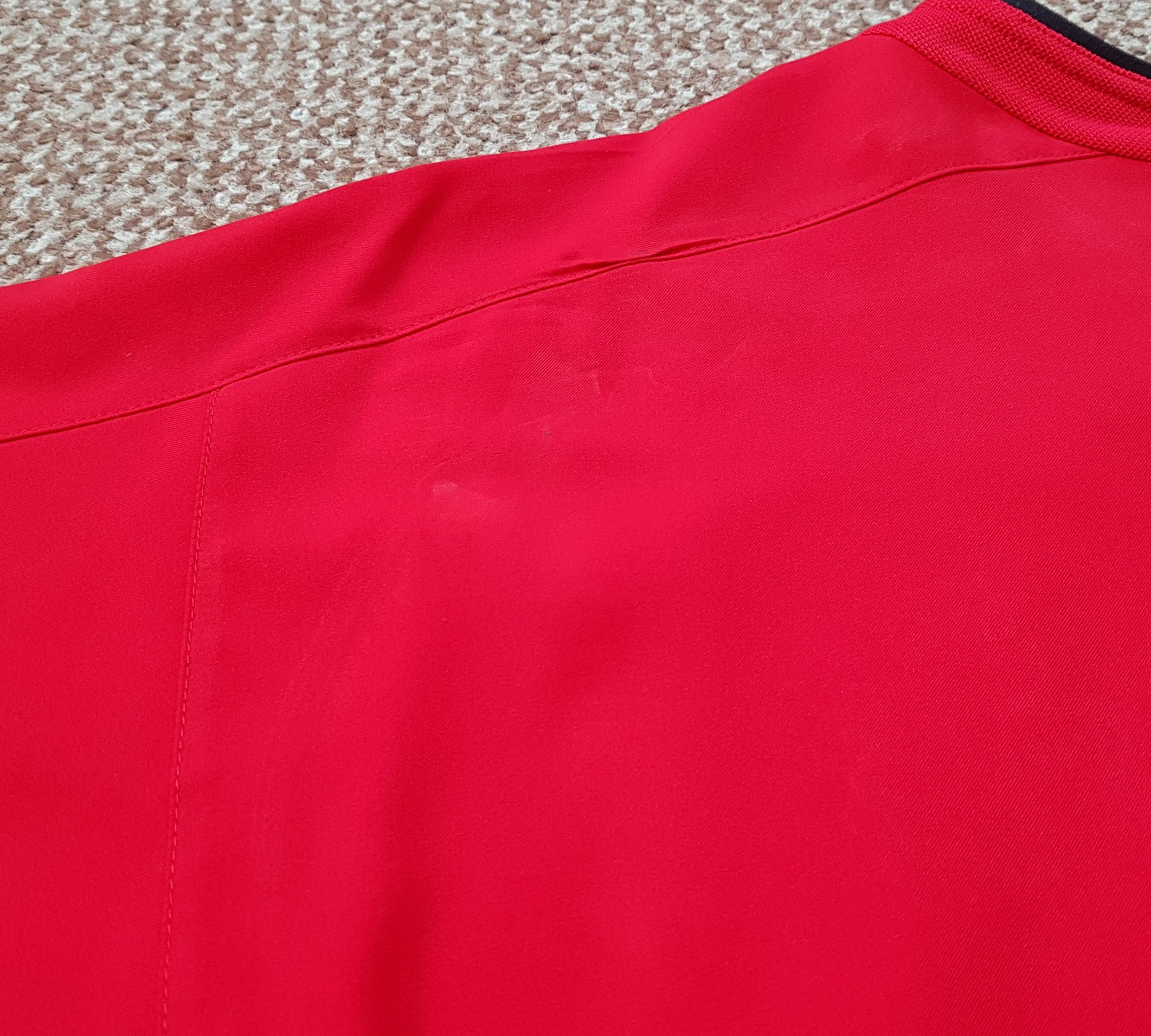 Nike MANCHESTER UNITED 2002 2004 NIKE HOME JERSEY SOCCER VODAFONE Size US XL / EU 56 / 4 - 18 Thumbnail