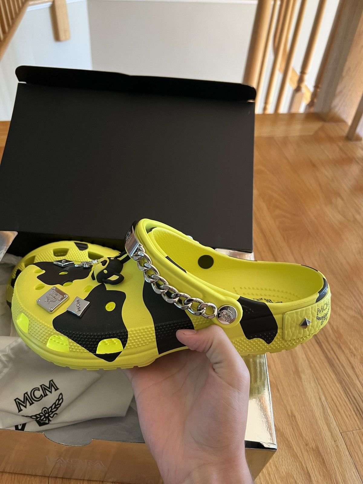 MCM MCM x Crocs Size US 10 / EU 43 - 4 Thumbnail