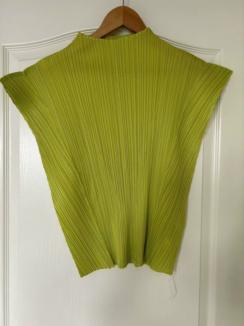Issey Miyake Issey Miyake size:4 Fruit green semi-high neck short-sleev Size S / US 4 / IT 40 - 4 Thumbnail