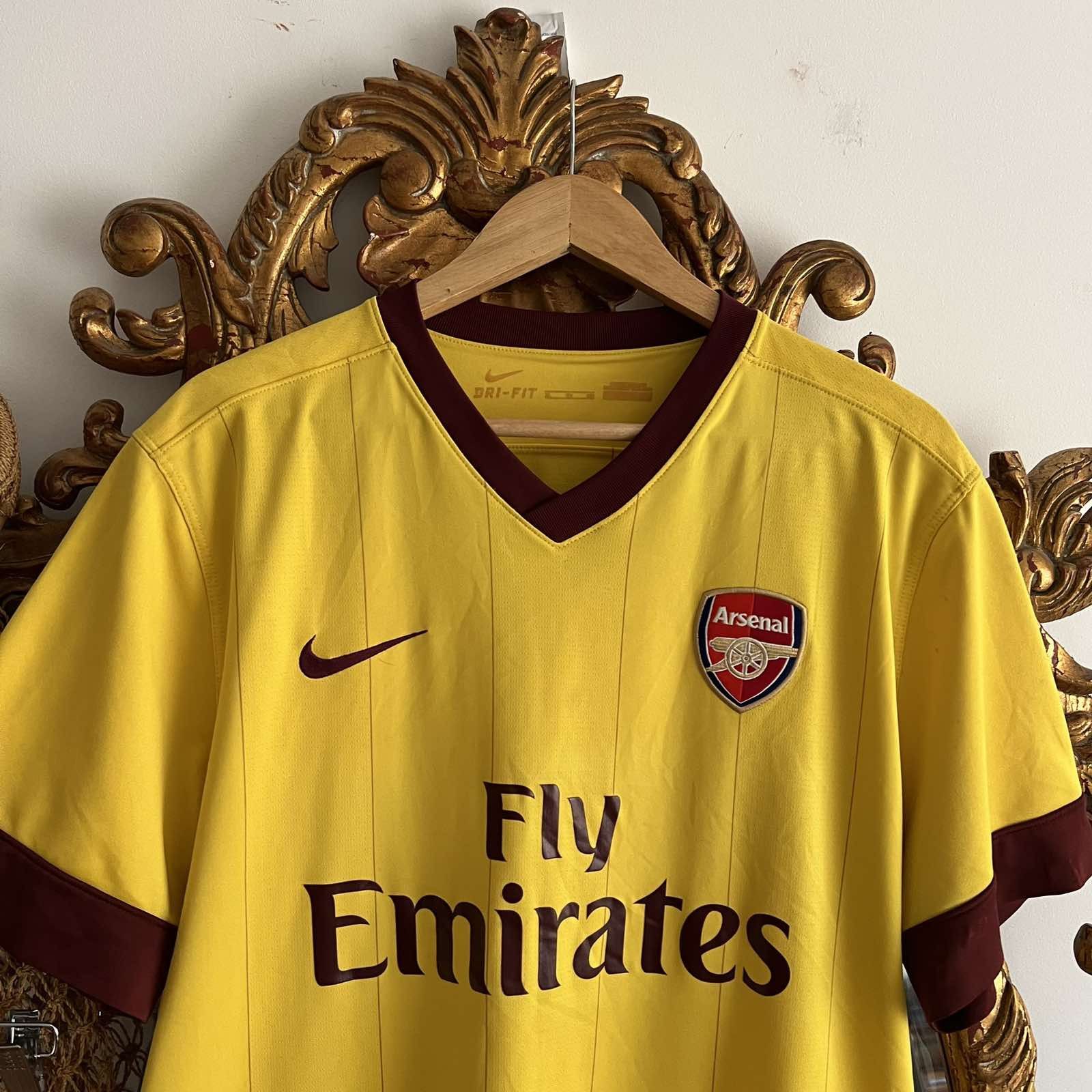 Nike NIKE ARSENAL 2010 2013 FOOTBALL Shirt SOCCER jersey Sz XL Size US XL / EU 56 / 4 - 4 Thumbnail