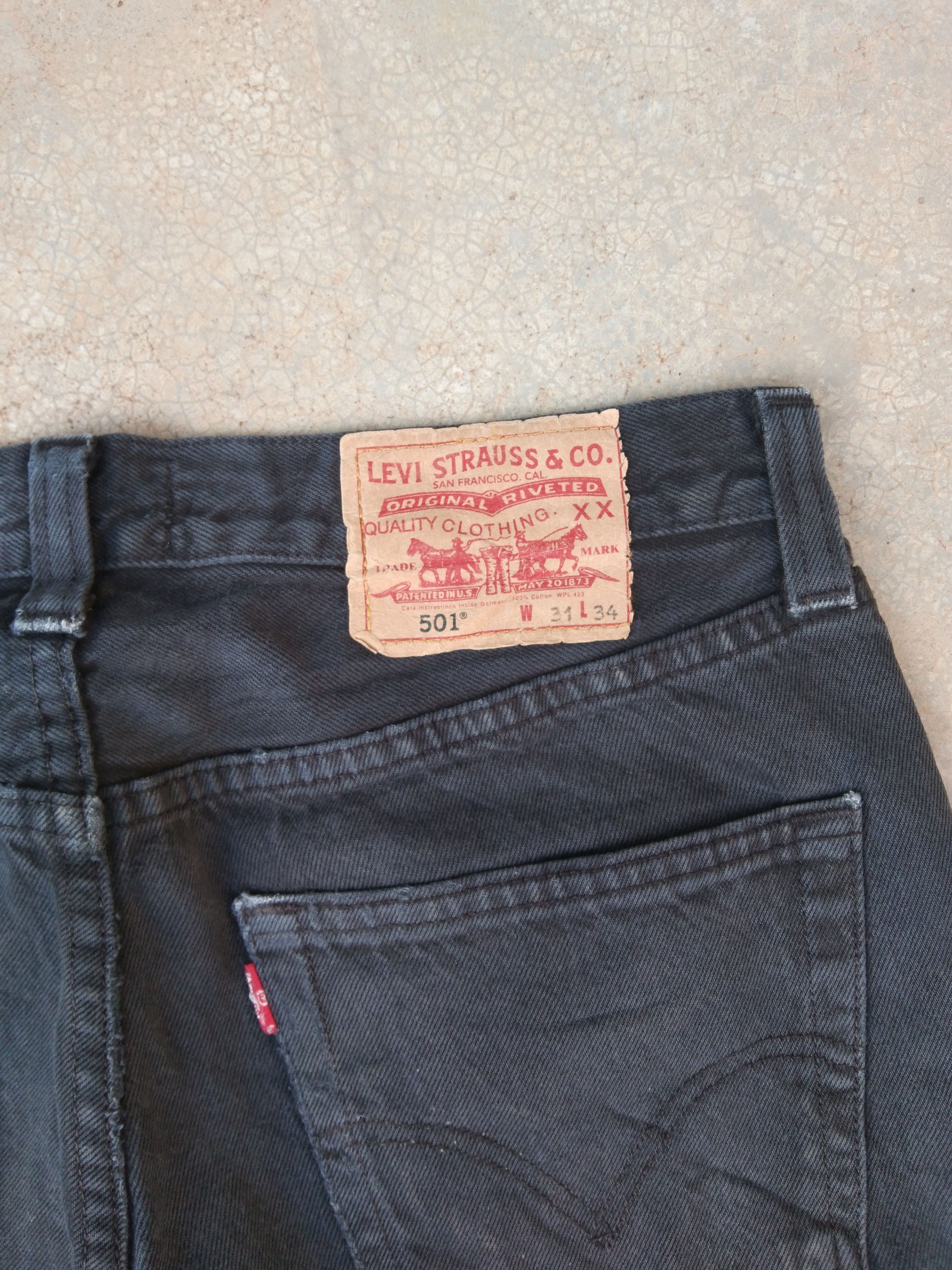 Levi's Vintage Levi's 501 Black Straight Leg Distressed Jeans 31x34 Size US 31 - 4 Thumbnail