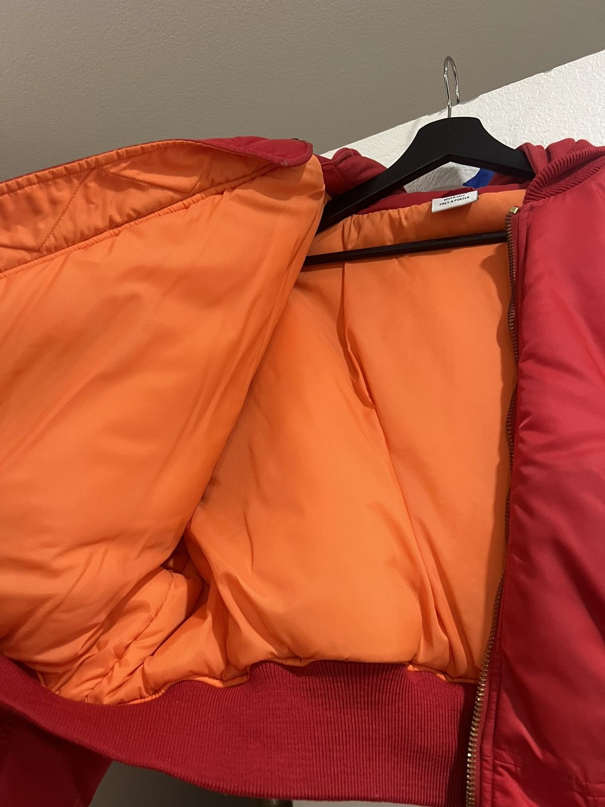 Vetements Vetements Red Cropped Bomber Jacket Size US S / EU 44-46 / 1 - 5 Thumbnail