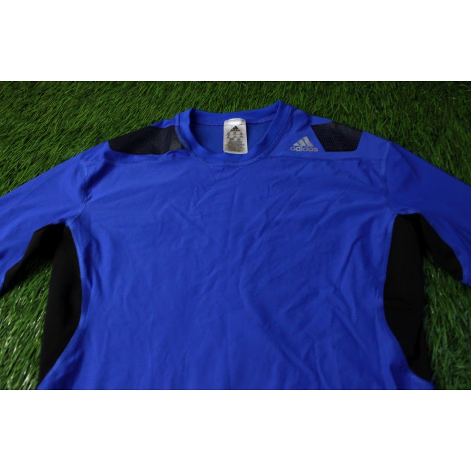 Adidas ADIDAS Techfit T-Shirt Shirt Men XXL Blue and Black 2015 Techfit Compression Size US XXL / EU 58 / 5 - 3 Thumbnail