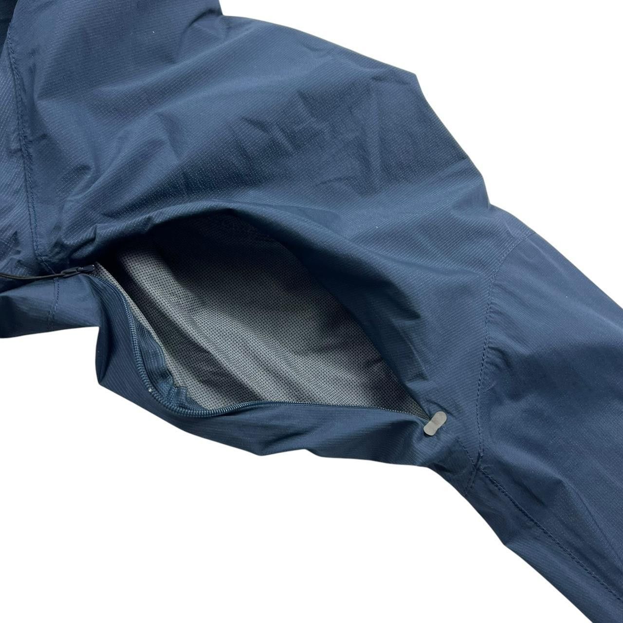 And Wander And Wander Lightweight Rain Jacket - Size 3 (Medium) Size US M / EU 48-50 / 2 - 7 Thumbnail