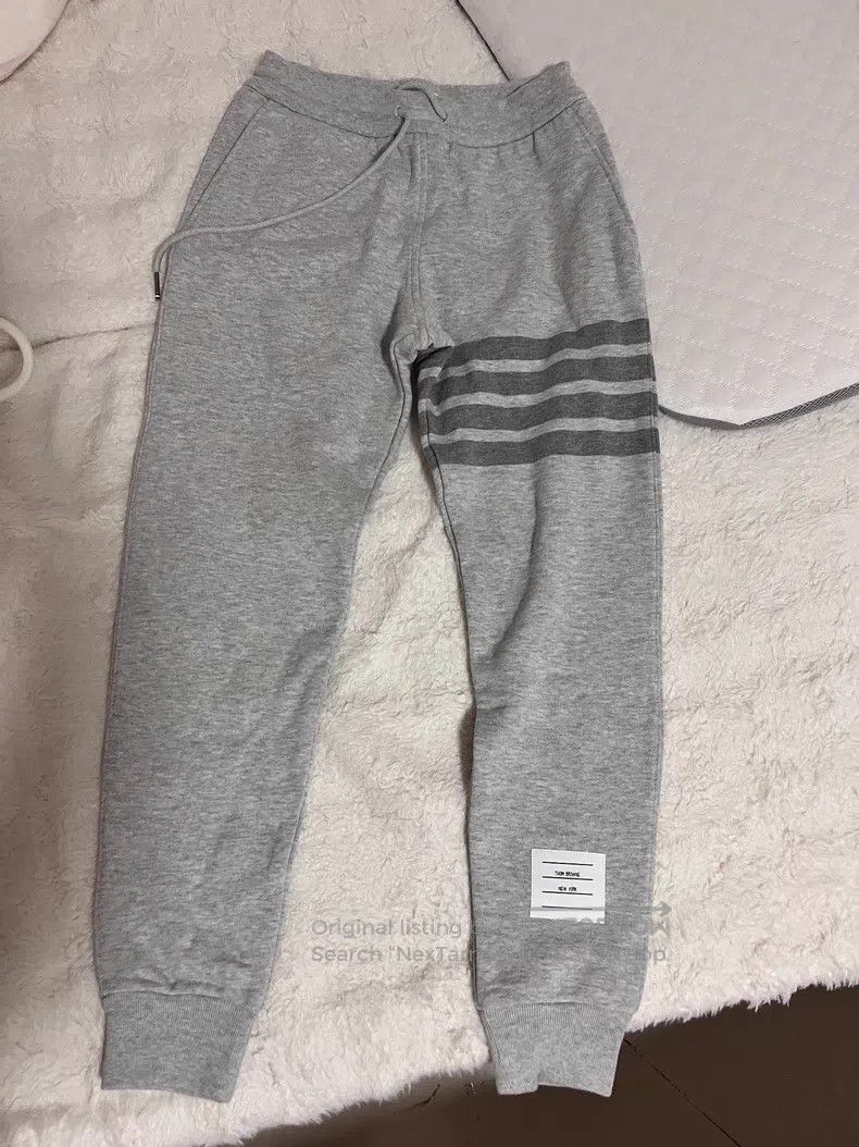 Thom Browne Thom Browne Sweatpants Size 24" / US 00 / IT 34 - 1 Thumbnail