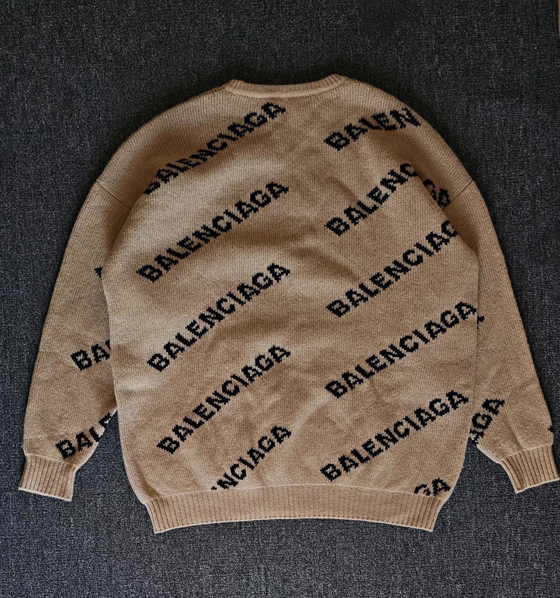 Balenciaga Balenciaga wool sweater, Size US M / EU 48-50 / 2 - 4 Thumbnail