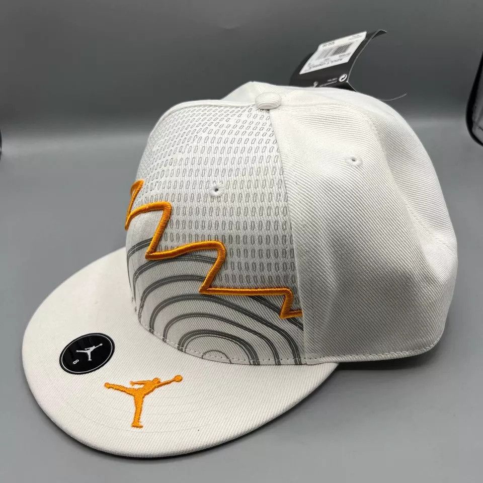 Jordan Brand Air Jordan Hat Men 8 White Jumpman Fitted Cap New Size ONE SIZE - 2 Thumbnail
