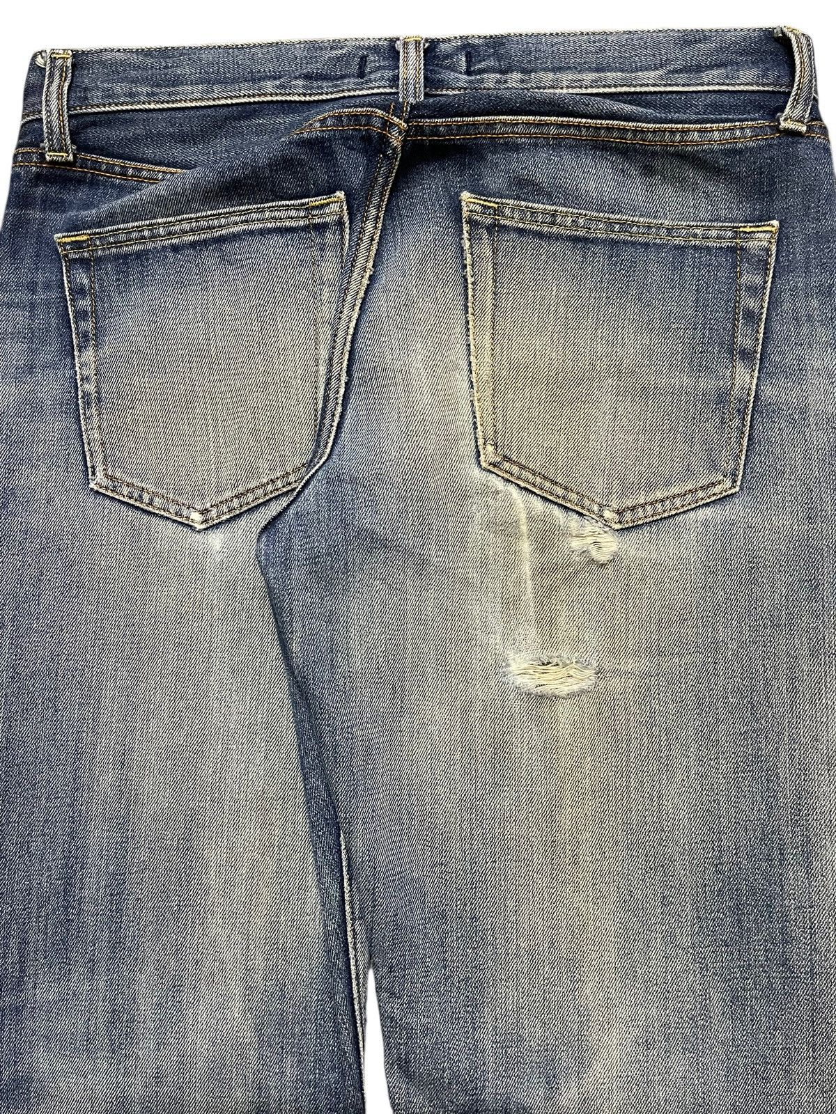 Uniqlo Vintage Japanese Uniqlo Blue Faded Wash Whisker Style Jeans Size US 31 - 6 Thumbnail