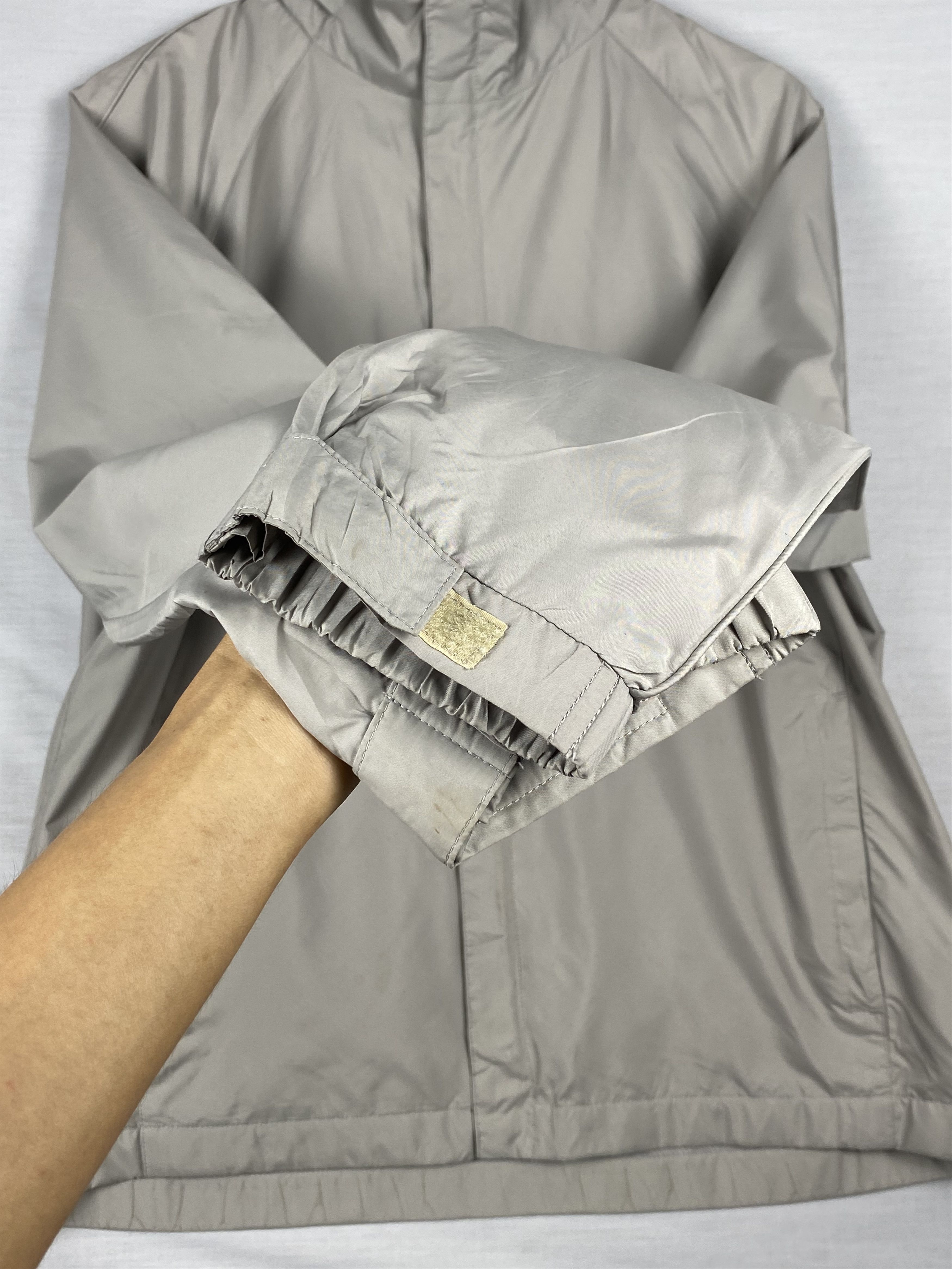 Uniqlo Vintage Uniqlo Zip Up Light Jacket Size US L / EU 52-54 / 3 - 5 Thumbnail
