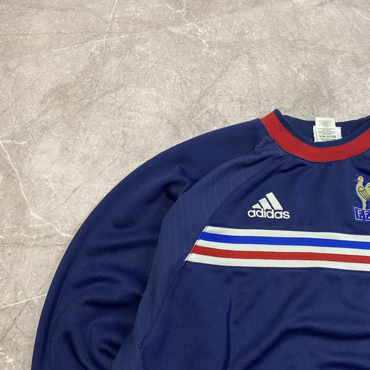Adidas VINTAGE ADIDAS FRANCE SWEATSHIRT SOCCER 00S Size US M / EU 48-50 / 2 - 2 Thumbnail