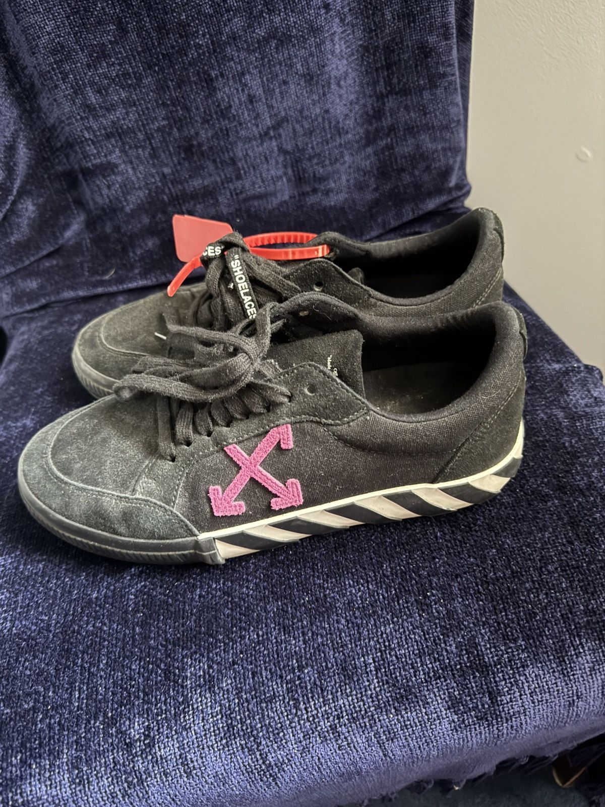 Off white Vulcan low top