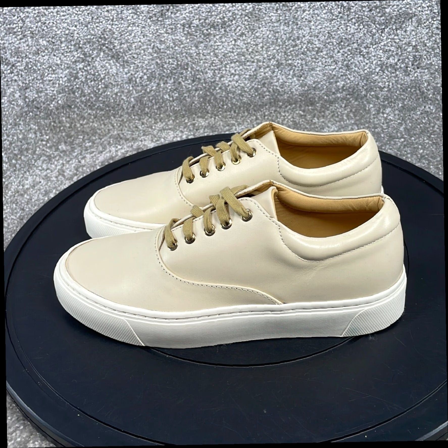 Nisolo Nisolo Elayna Sneaker Womens Size 5 Beige Leather Size US 5 / IT 35 - 3 Thumbnail