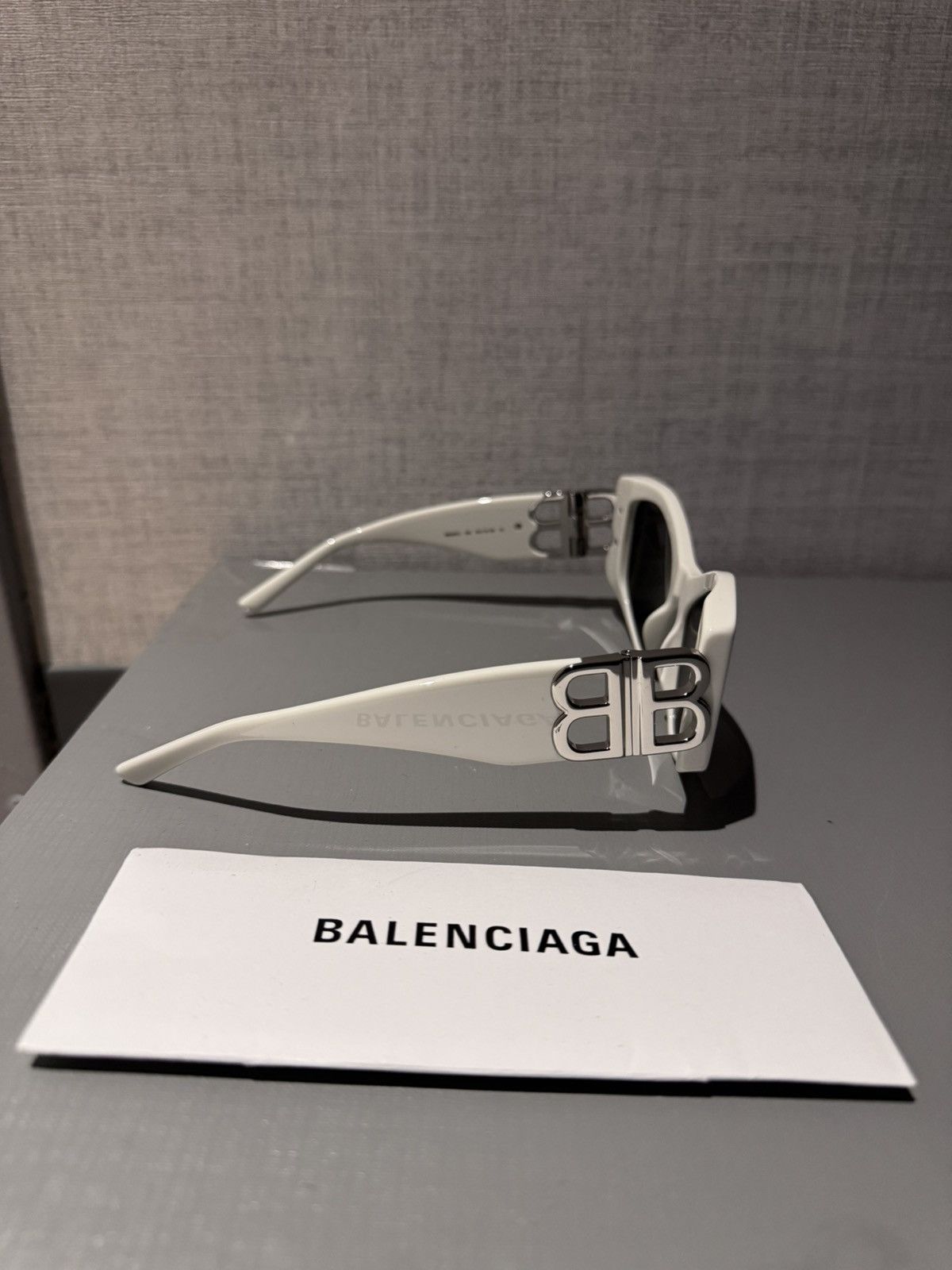 Balenciaga Balenciaga Sunglasses Dynasty D Frame Logo Plaque Cat Eye Size ONE SIZE - 3 Thumbnail