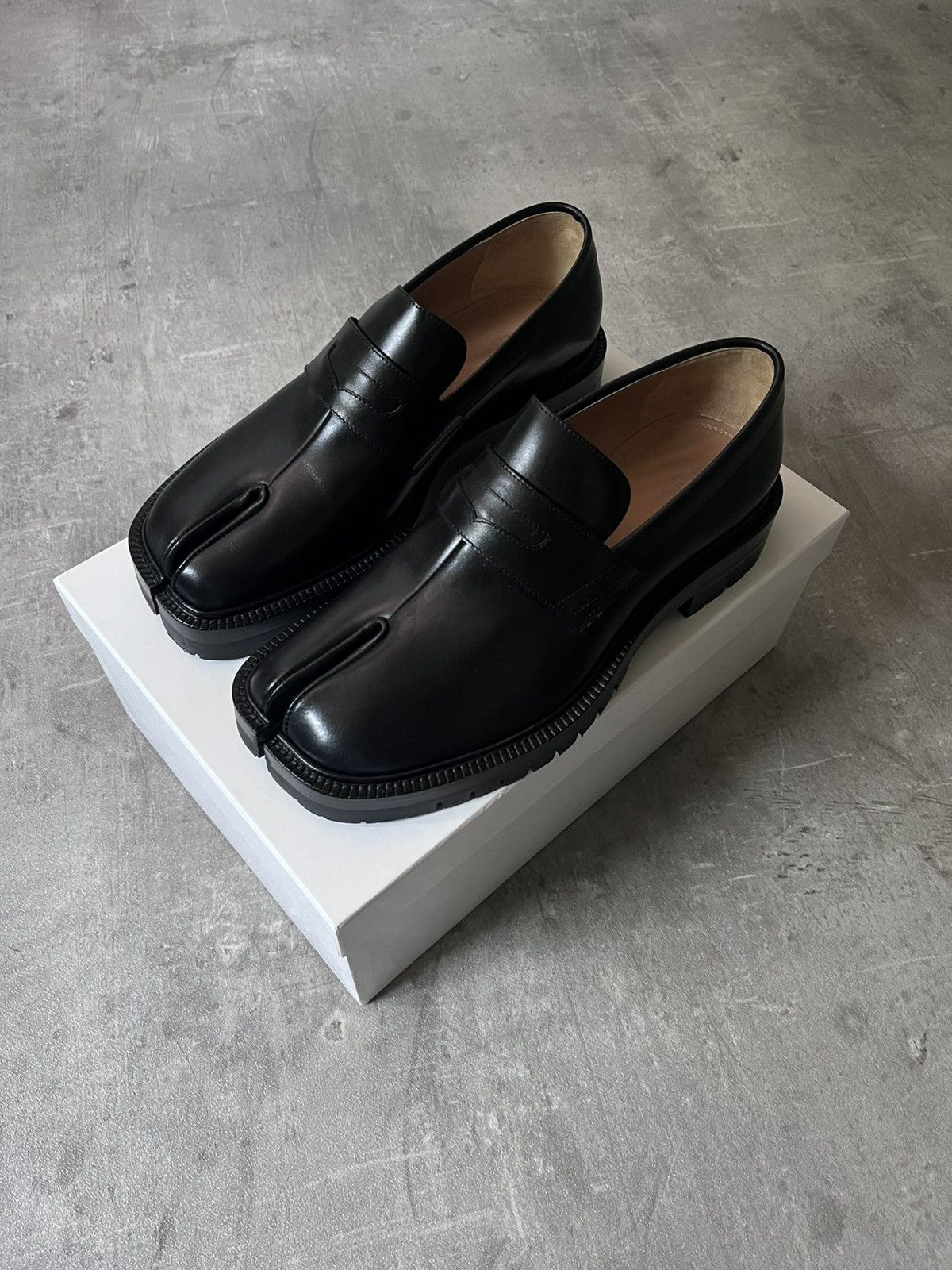Maison Margiela Maison Margiela tabi loafers leather black Size US 9 / EU 42 - 1 Thumbnail