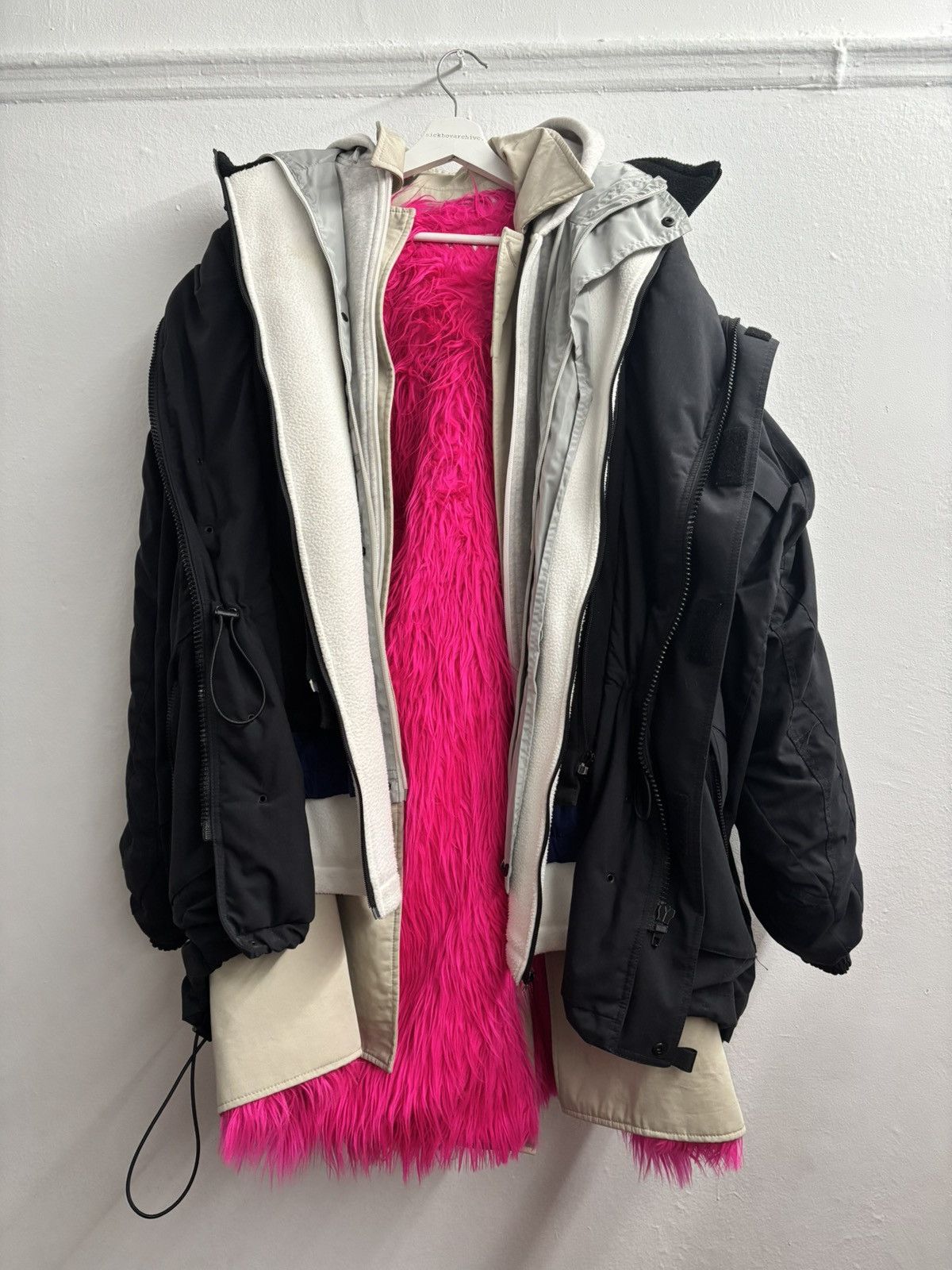 Balenciaga Balenciaga 7 layer jacket pink fur Size US M / EU 48-50 / 2 - 1 Thumbnail