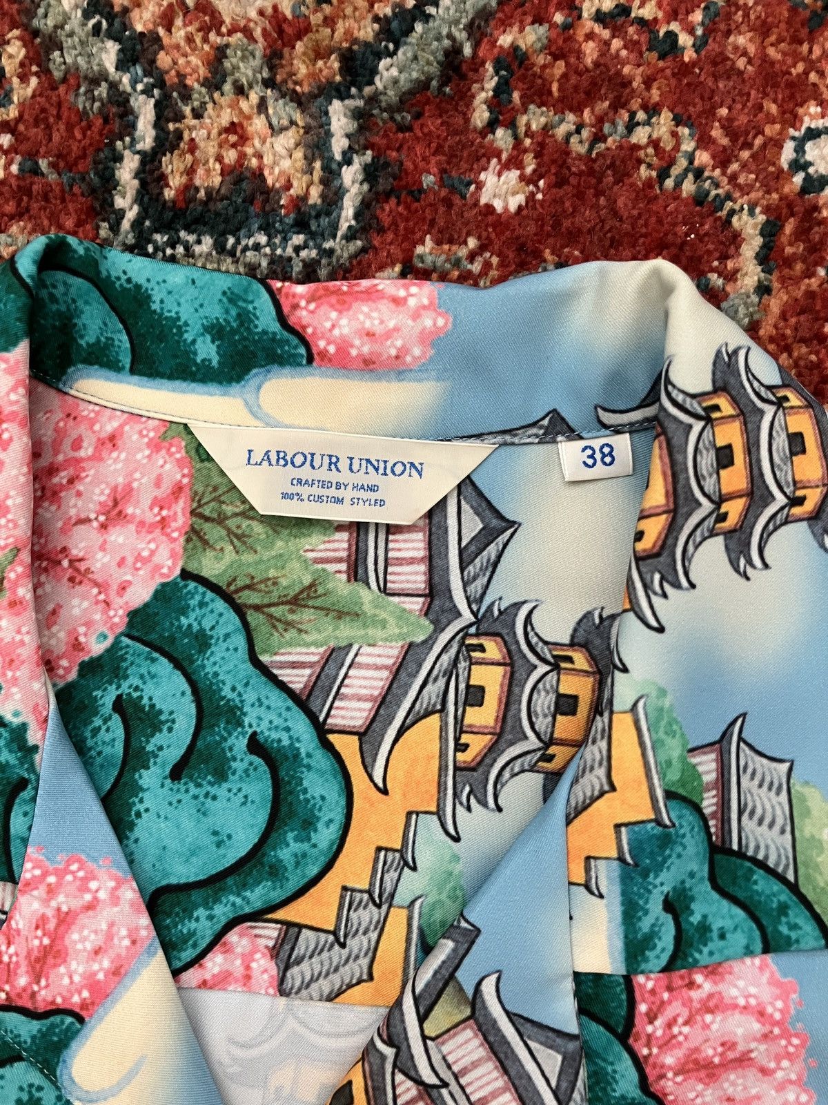 Other Labour Union Temple Painting Aloha Shirt Size M Size US M / EU 48-50 / 2 - 4 Thumbnail