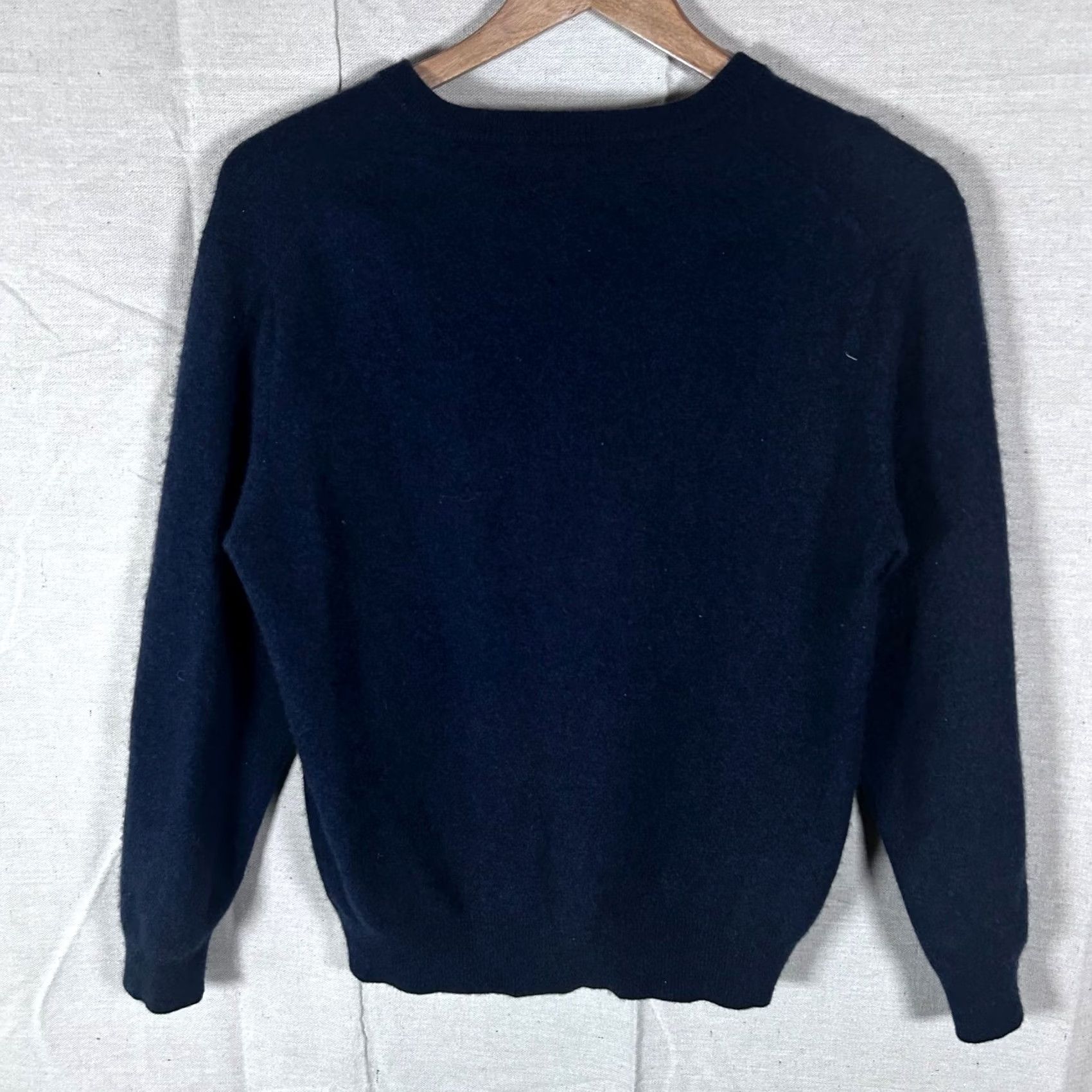Club Room Club Room Women's V-Neck Cashmere Sweater Navy Blue L 100% Fine Cashmere Fitted Knit Pullover Size L / US 10 / IT 46 - 3 Thumbnail