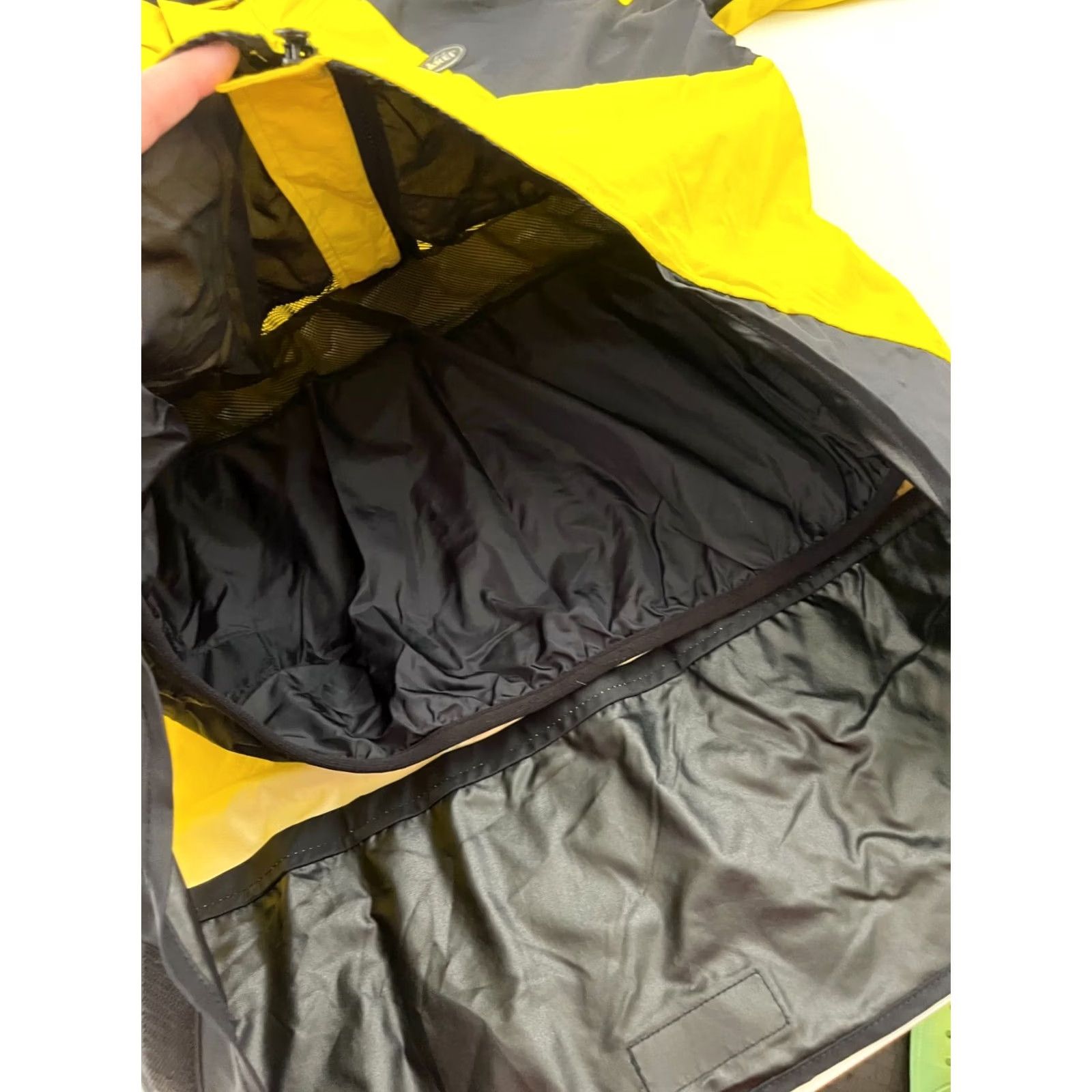 Vintage VINTAGE REI Cycling Rain Wind Jacket Windbreaker Coat Mens M Yellow Lightweight Satin Logo Zip Packable Size US M / EU 48-50 / 2 - 4 Thumbnail