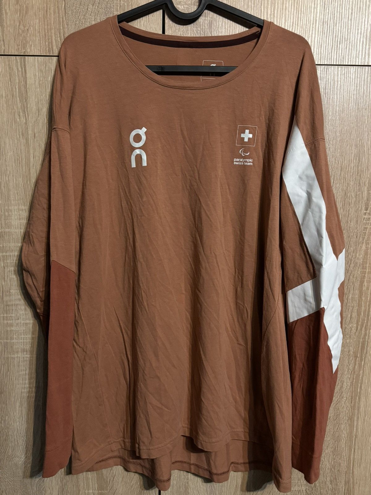 On On tech fleece long run archive olympic game rare Size XL / US 12-14 / IT 48-50 - 1 Thumbnail