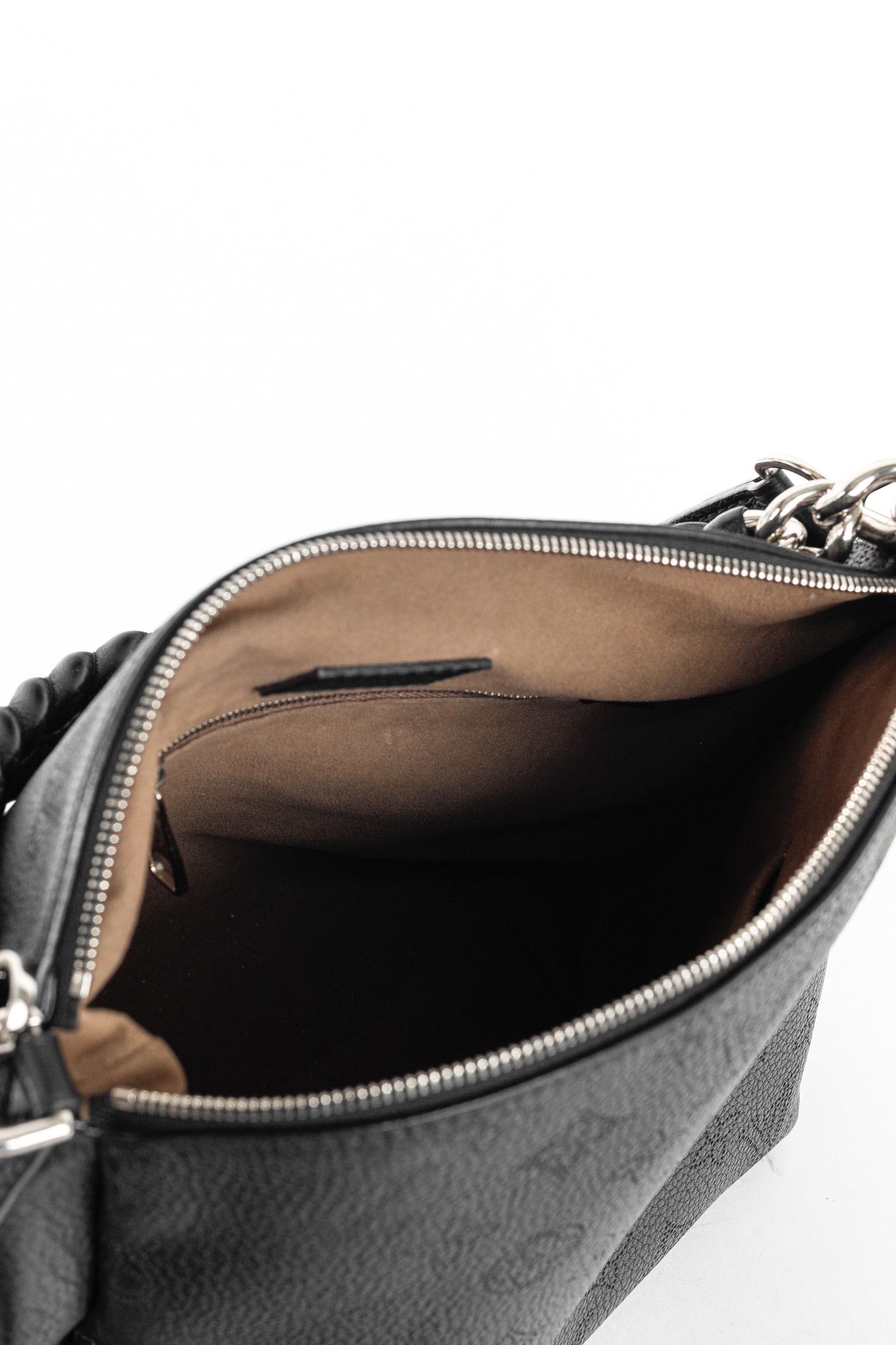 Louis Vuitton Louis Vuitton Babylone Chain BB Mahina Perforated Bag Size ONE SIZE - 11 Thumbnail