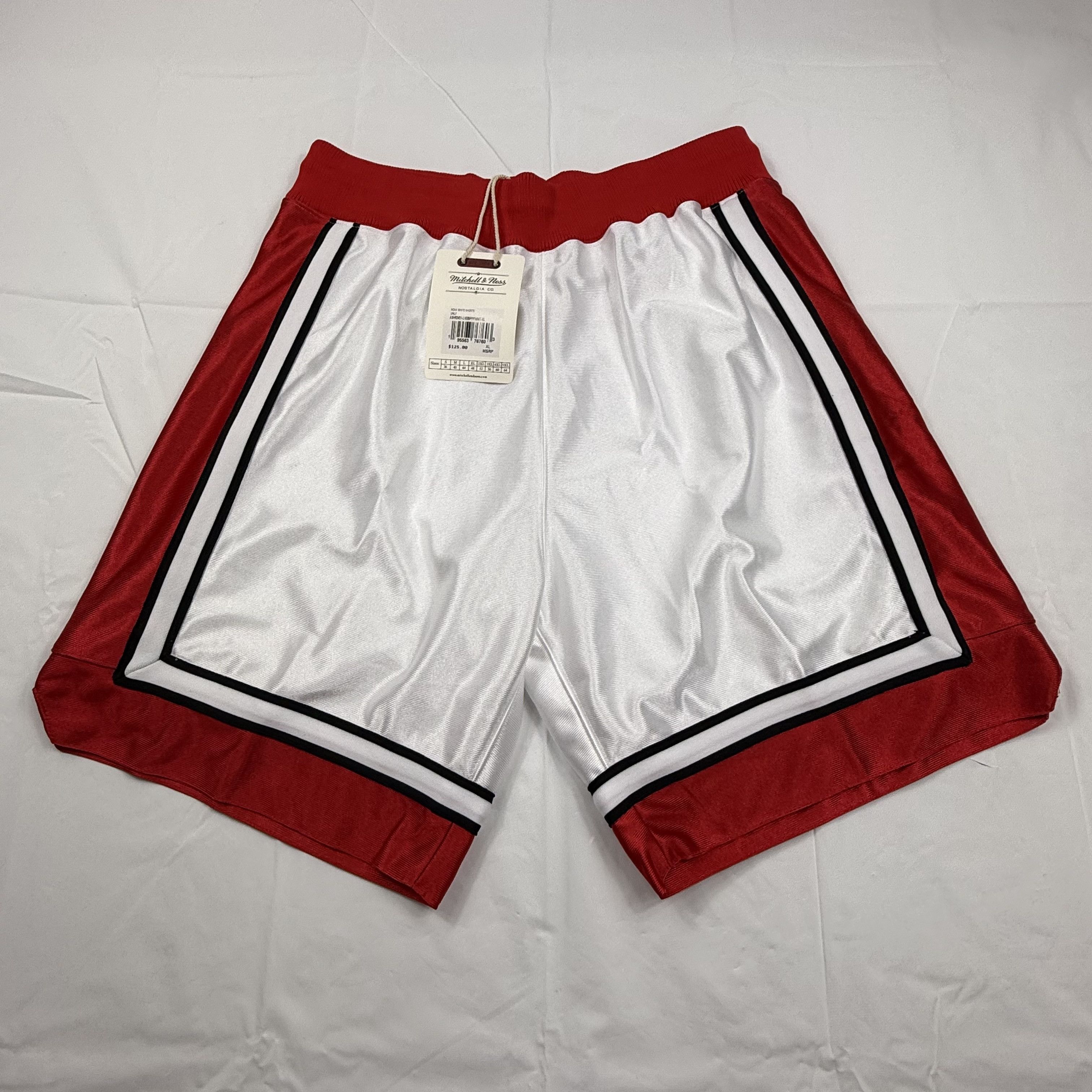 Mitchell & Ness Mitchell & Ness UNLV Runnin Rebels 1989-90 Swingman Shorts Size US 40 / EU 56 - 1 Thumbnail