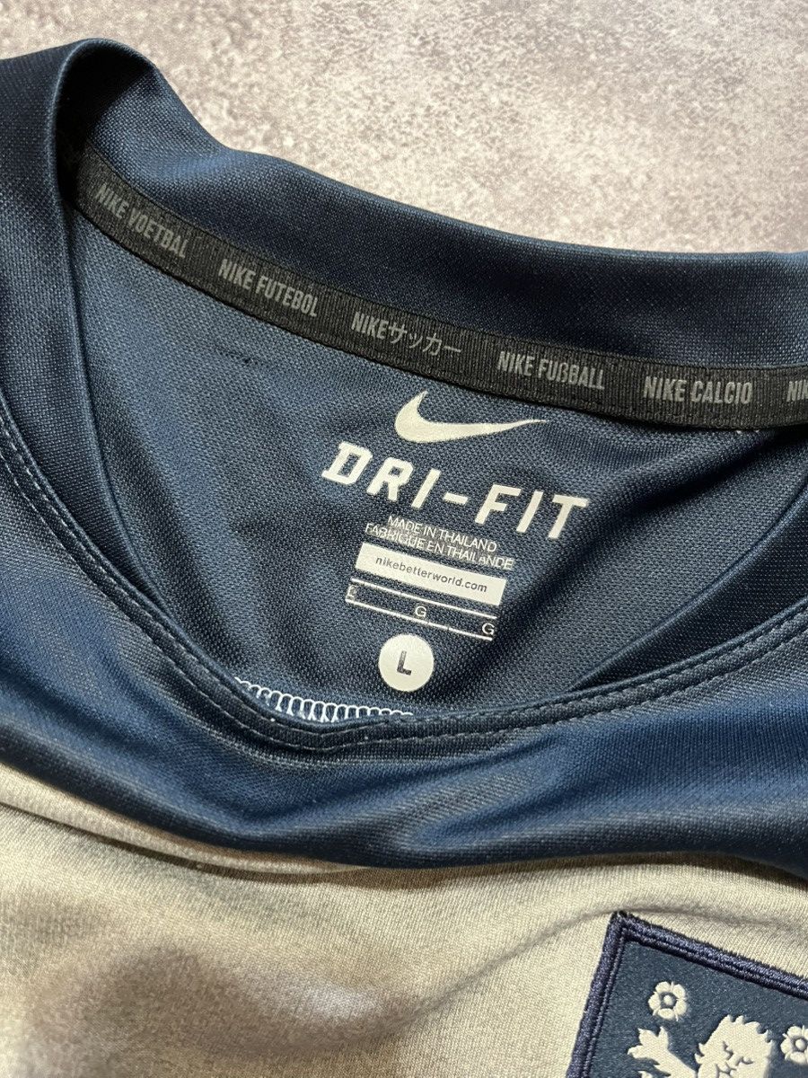 Nike Nike England 2014/2015 training soccer jersey Size US L / EU 52-54 / 3 - 6 Thumbnail