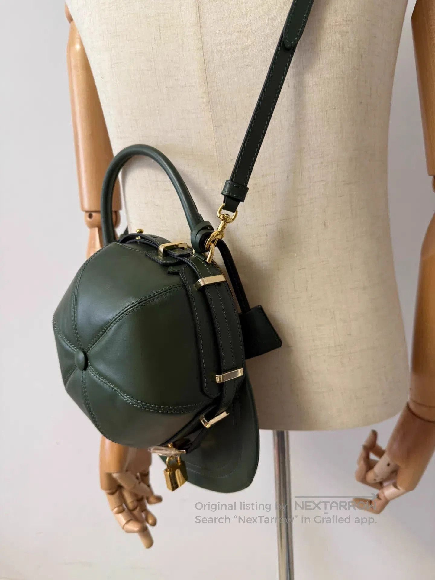 Moschino Green Quilted Crossbody Handbag. Size ONE SIZE - 4 Thumbnail