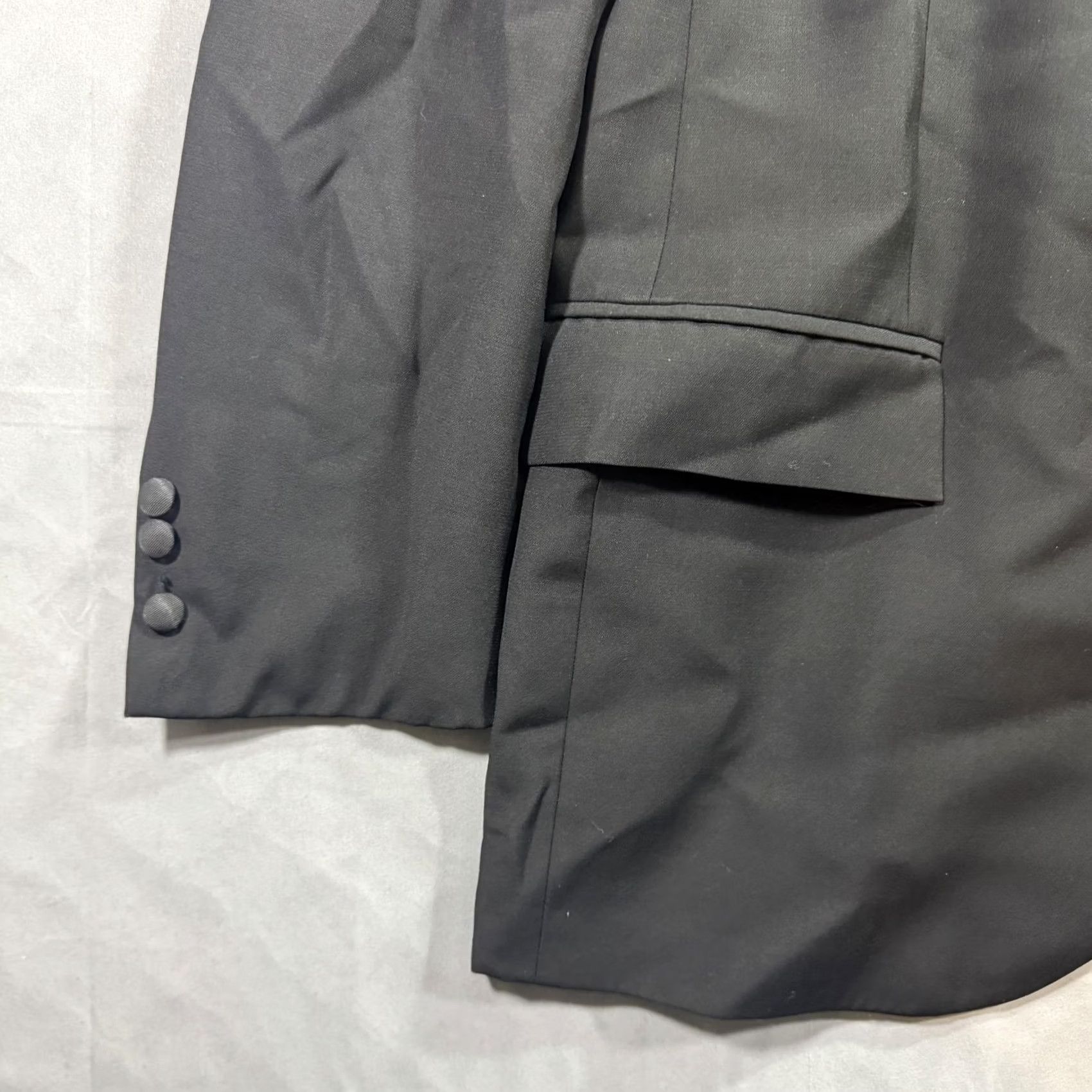 Polo Ralph Lauren Polo Ralph Lauren Tuxedo Jacket Mens 44R Black Wool One-Button Formal Made Italy Jacket/Coat Single-Breasted Notch Lapel Satin Detail Wool Blazer Size US XXL / EU 58 / 5 - 5 Thumbnail